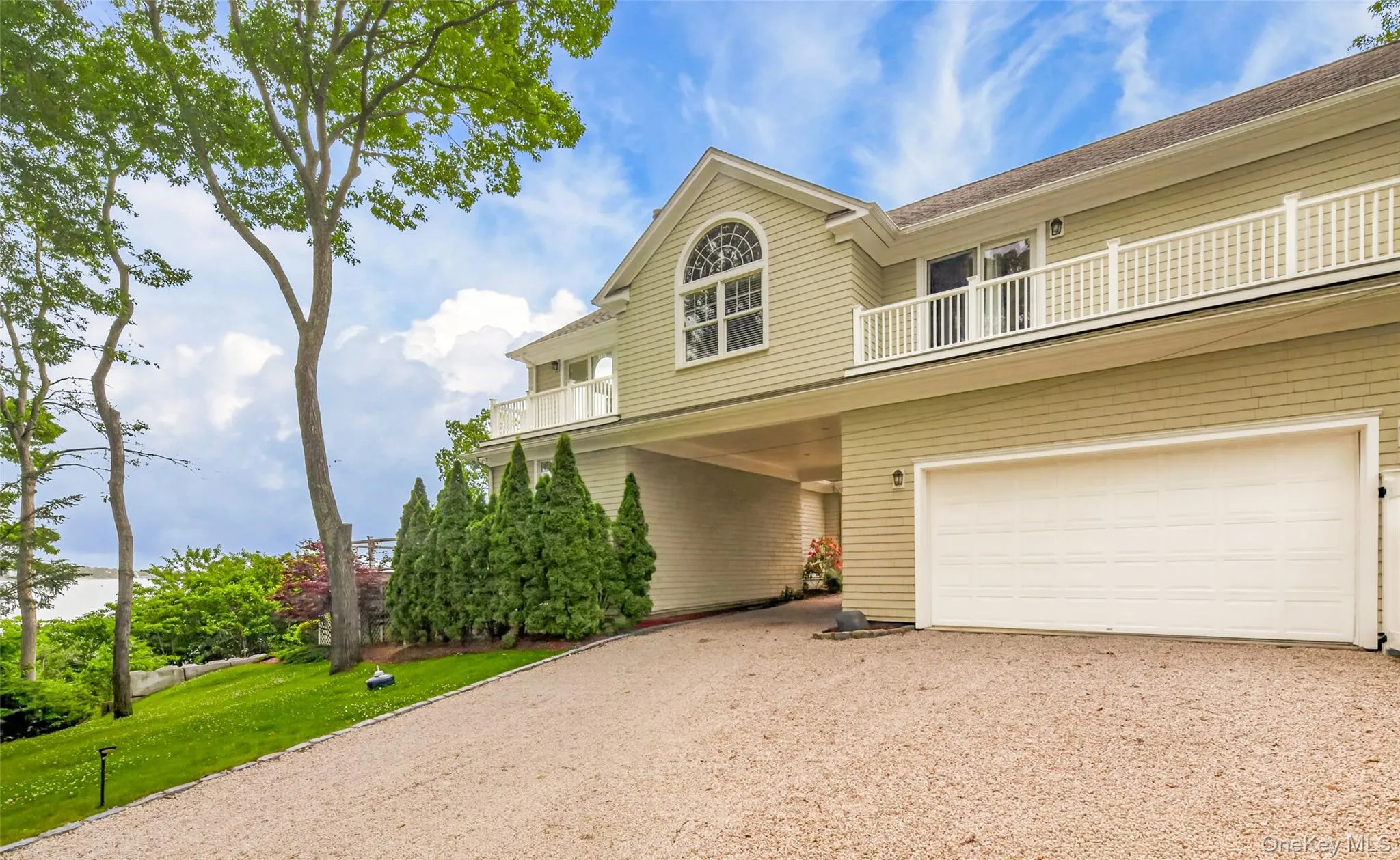 11 Bay View Drive, Southampton, NY, 5 Bedrooms Bedrooms, 10 Rooms Rooms,4 BathroomsBathrooms,Residential Lease,For Rent,Bay View,0,KEY1012989 11 Bay View Drive, Southampton, NY, 5 Bedrooms Bedrooms, 10 Rooms Rooms,4 BathroomsBathrooms,Residential Lease,For Rent,Bay View,0,KEY1012989