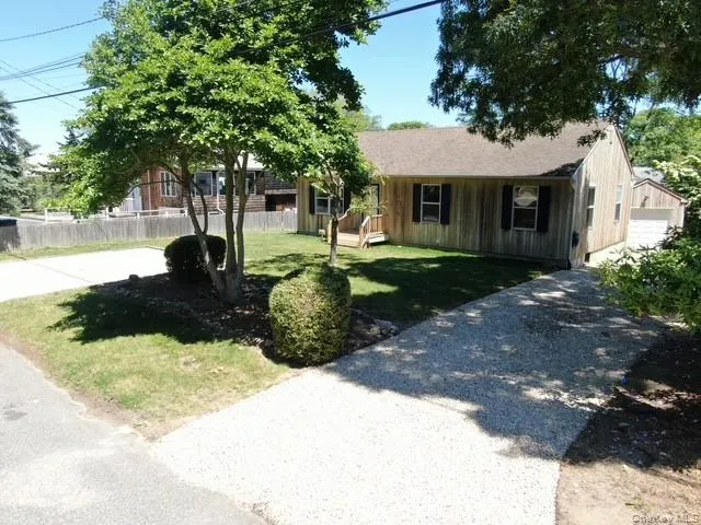 33 Gannet Drive, East Hampton, NY, 3 Bedrooms Bedrooms, 6 Rooms Rooms,2 BathroomsBathrooms,Residential Lease,For Rent,Gannet,0,KEY1012990 33 Gannet Drive, East Hampton, NY, 3 Bedrooms Bedrooms, 6 Rooms Rooms,2 BathroomsBathrooms,Residential Lease,For Rent,Gannet,0,KEY1012990