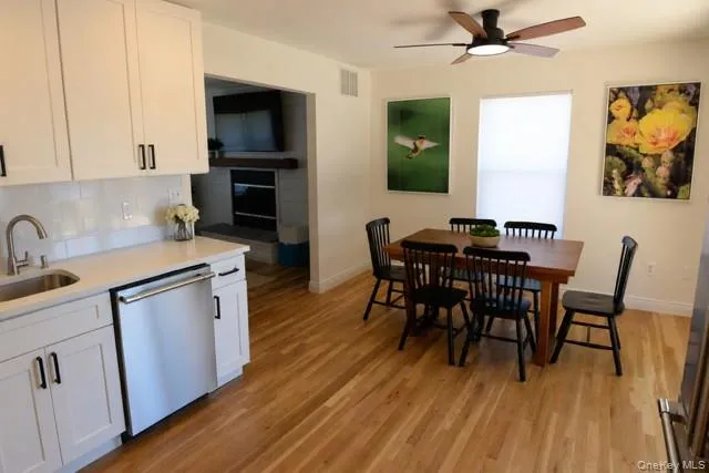 33 Gannet Drive, East Hampton, NY, 3 Bedrooms Bedrooms, 6 Rooms Rooms,2 BathroomsBathrooms,Residential Lease,For Rent,Gannet,0,KEY1012990 33 Gannet Drive, East Hampton, NY, 3 Bedrooms Bedrooms, 6 Rooms Rooms,2 BathroomsBathrooms,Residential Lease,For Rent,Gannet,0,KEY1012990