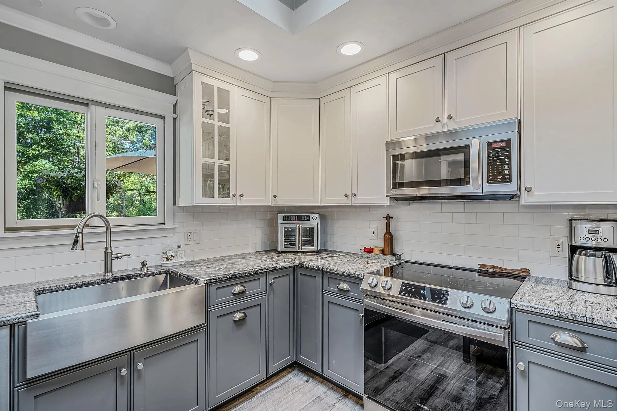 1 Honey Lane, Brookhaven, NY, 3 Bedrooms Bedrooms, 6 Rooms Rooms,3 BathroomsBathrooms,Residential,For Rent,Honey,0,1012991 1 Honey Lane, Brookhaven, NY, 3 Bedrooms Bedrooms, 6 Rooms Rooms,3 BathroomsBathrooms,Residential,For Rent,Honey,0,1012991