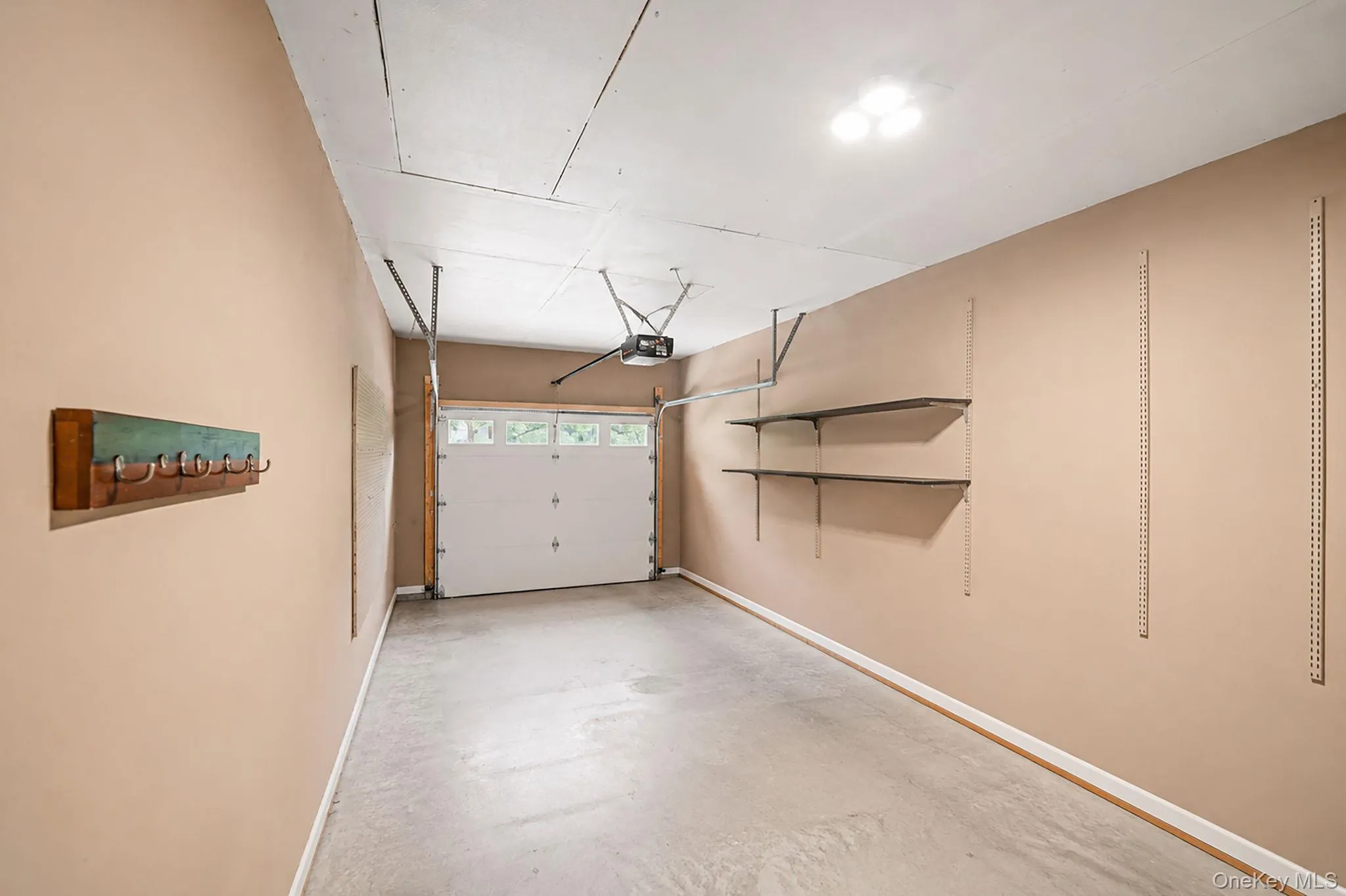 1 Honey Lane, Brookhaven, NY, 3 Bedrooms Bedrooms, 6 Rooms Rooms,3 BathroomsBathrooms,Residential,For Rent,Honey,0,1012991 1 Honey Lane, Brookhaven, NY, 3 Bedrooms Bedrooms, 6 Rooms Rooms,3 BathroomsBathrooms,Residential,For Rent,Honey,0,1012991