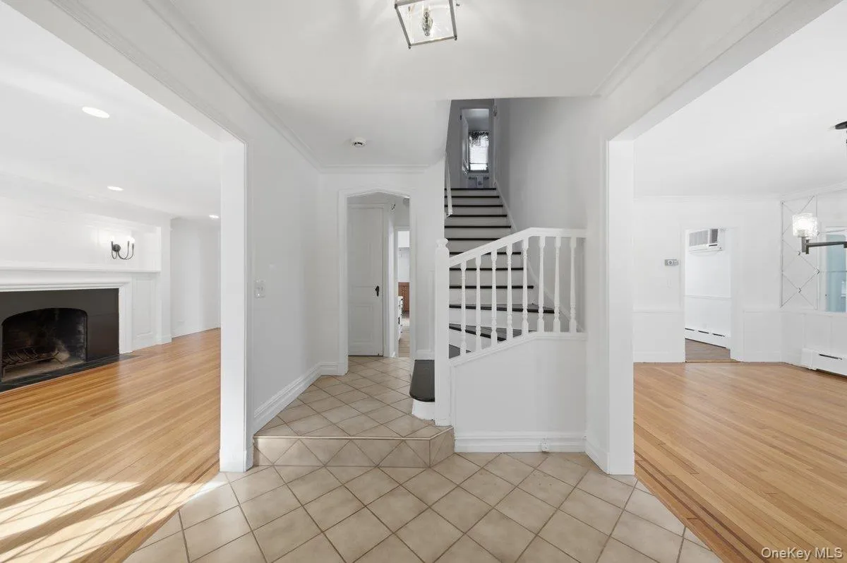 54 Vernon Parkway, Mount Vernon, NY, 3 Bedrooms Bedrooms, 8 Rooms Rooms,2 BathroomsBathrooms,Residential Lease,For Rent,Vernon,0,1012992 54 Vernon Parkway, Mount Vernon, NY, 3 Bedrooms Bedrooms, 8 Rooms Rooms,2 BathroomsBathrooms,Residential Lease,For Rent,Vernon,0,1012992