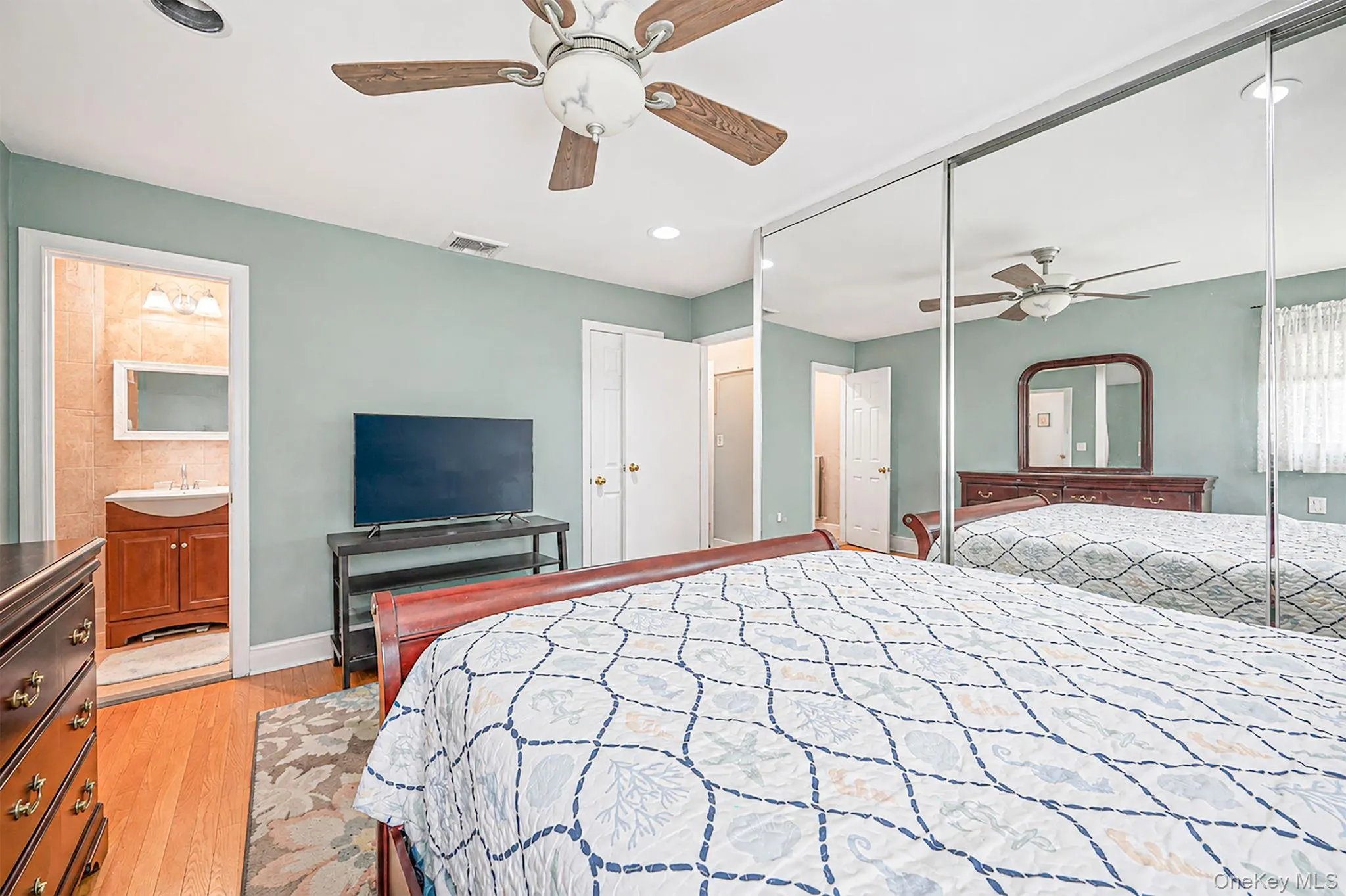 1000 Oakfield Avenue, Hempstead, NY, 4 Bedrooms Bedrooms, 8 Rooms Rooms,2 BathroomsBathrooms,Residential,For Rent,Oakfield,0,1012996 1000 Oakfield Avenue, Hempstead, NY, 4 Bedrooms Bedrooms, 8 Rooms Rooms,2 BathroomsBathrooms,Residential,For Rent,Oakfield,0,1012996