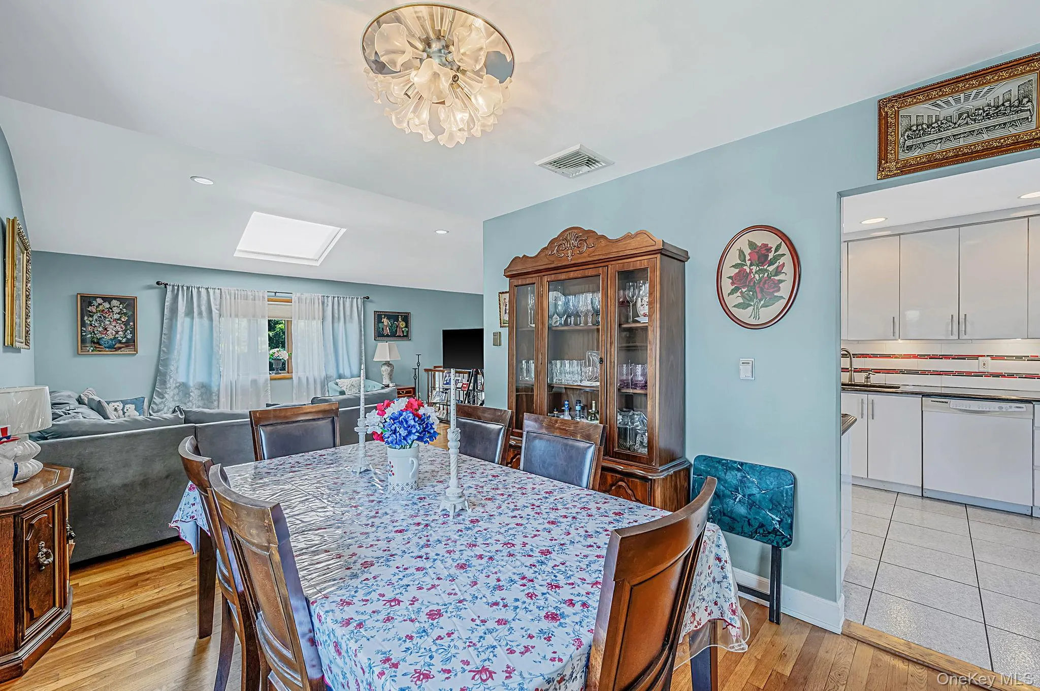 1000 Oakfield Avenue, Hempstead, NY, 4 Bedrooms Bedrooms, 8 Rooms Rooms,2 BathroomsBathrooms,Residential,For Rent,Oakfield,0,1012996 1000 Oakfield Avenue, Hempstead, NY, 4 Bedrooms Bedrooms, 8 Rooms Rooms,2 BathroomsBathrooms,Residential,For Rent,Oakfield,0,1012996