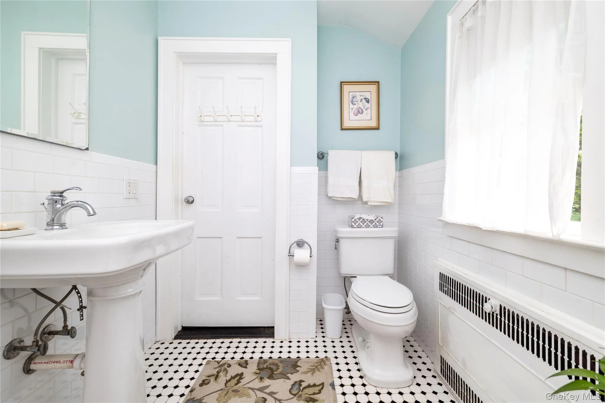 21 Maple Street, Hempstead, NY, 2 Bedrooms Bedrooms, 5 Rooms Rooms,1 BathroomBathrooms,Residential,For Rent,Maple,0,1012997 21 Maple Street, Hempstead, NY, 2 Bedrooms Bedrooms, 5 Rooms Rooms,1 BathroomBathrooms,Residential,For Rent,Maple,0,1012997