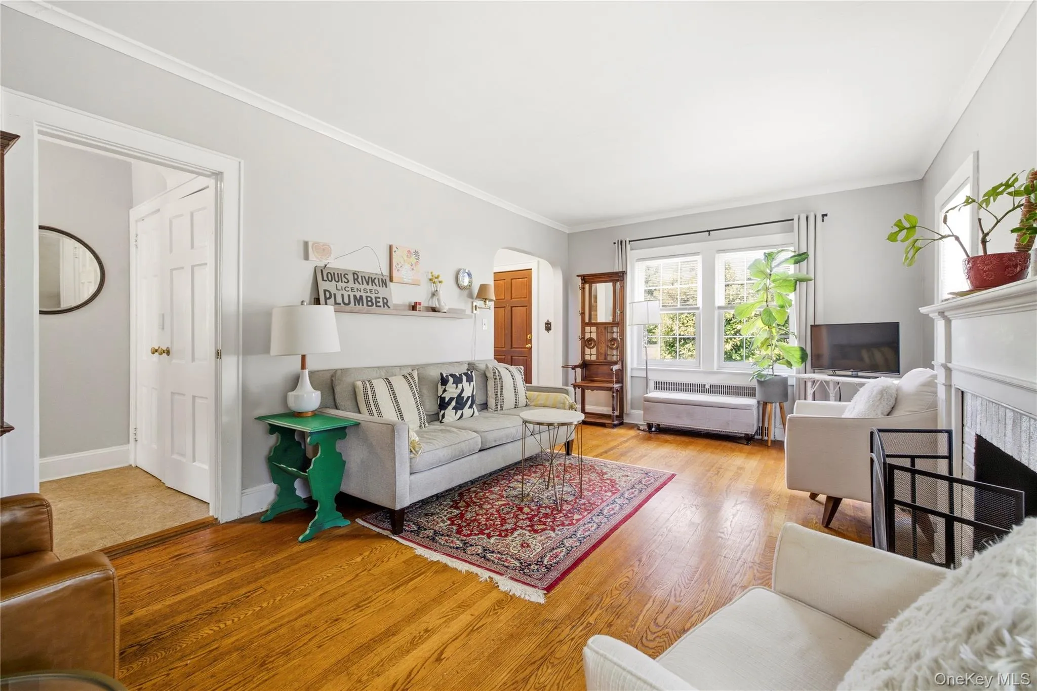 21 Maple Street, Hempstead, NY, 2 Bedrooms Bedrooms, 5 Rooms Rooms,1 BathroomBathrooms,Residential,For Rent,Maple,0,1012997 21 Maple Street, Hempstead, NY, 2 Bedrooms Bedrooms, 5 Rooms Rooms,1 BathroomBathrooms,Residential,For Rent,Maple,0,1012997