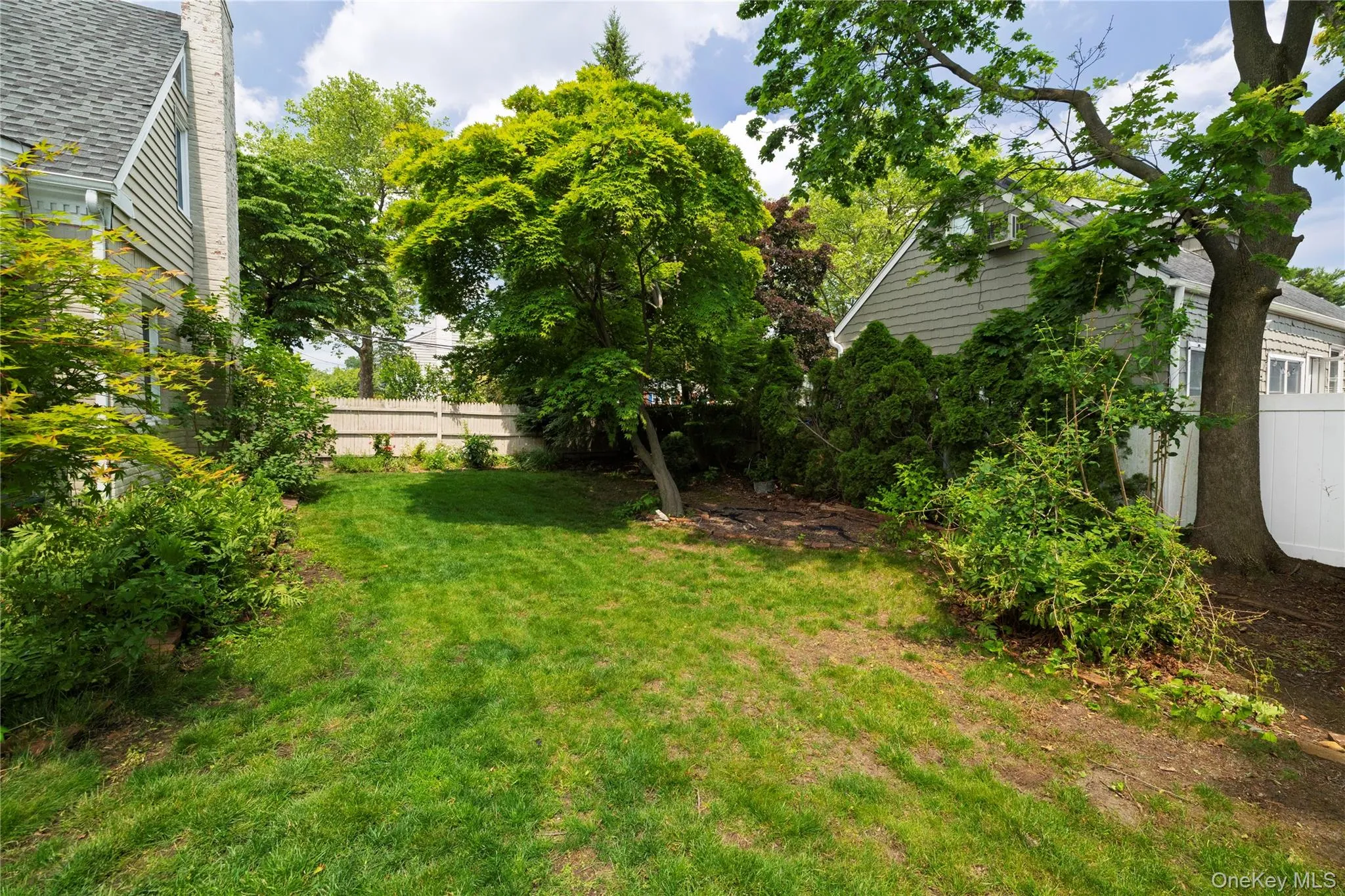 21 Maple Street, Hempstead, NY, 2 Bedrooms Bedrooms, 5 Rooms Rooms,1 BathroomBathrooms,Residential,For Rent,Maple,0,1012997 21 Maple Street, Hempstead, NY, 2 Bedrooms Bedrooms, 5 Rooms Rooms,1 BathroomBathrooms,Residential,For Rent,Maple,0,1012997