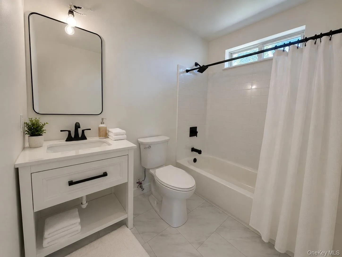33 Gannet Drive, East Hampton, NY, 3 Bedrooms Bedrooms, 6 Rooms Rooms,2 BathroomsBathrooms,Residential Lease,For Rent,Gannet,0,1013004 33 Gannet Drive, East Hampton, NY, 3 Bedrooms Bedrooms, 6 Rooms Rooms,2 BathroomsBathrooms,Residential Lease,For Rent,Gannet,0,1013004