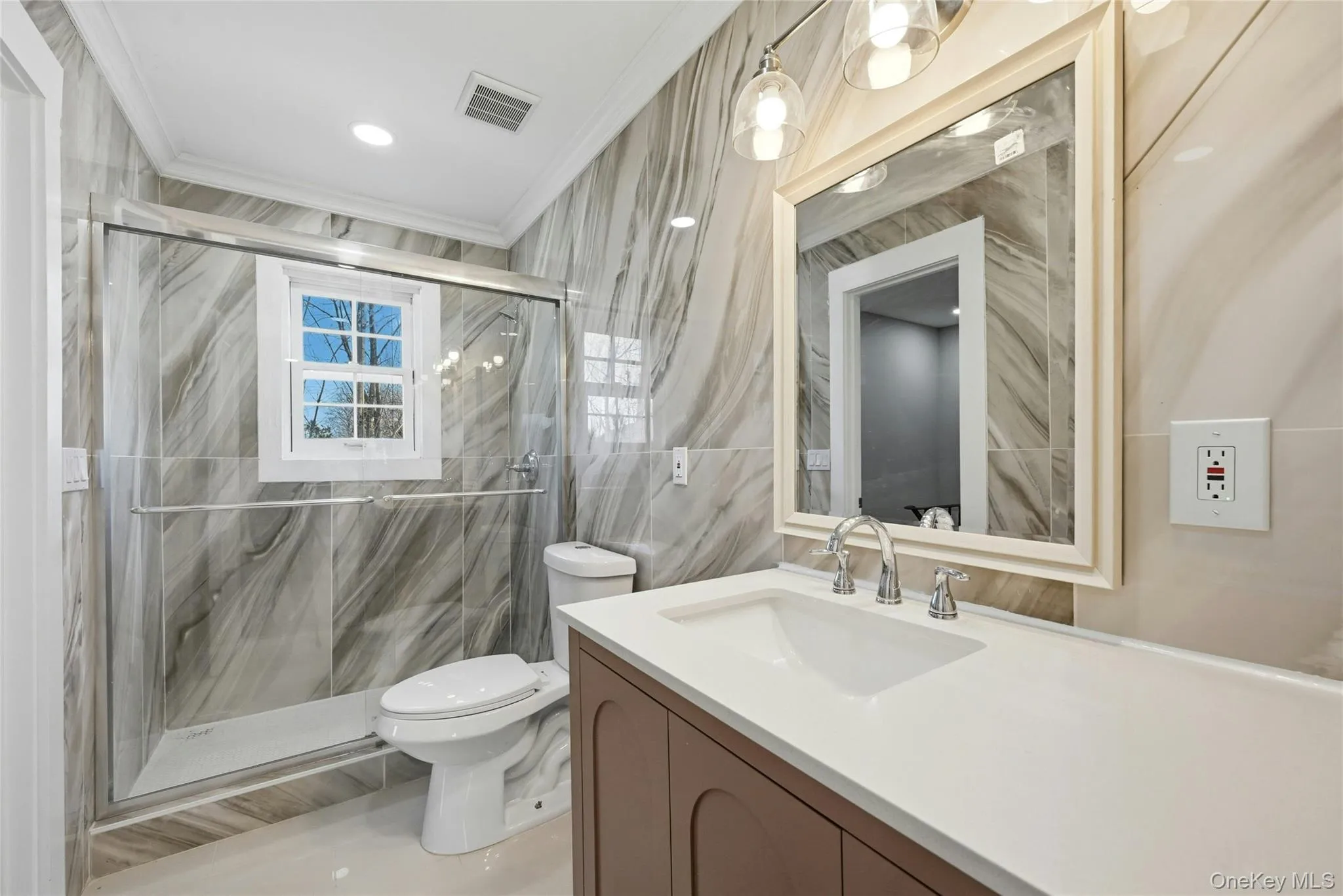 10 Curlin Lane, Smithtown, NY, 4 Bedrooms Bedrooms, 8 Rooms Rooms,2 BathroomsBathrooms,Residential,For Rent,Curlin,0,1013005 10 Curlin Lane, Smithtown, NY, 4 Bedrooms Bedrooms, 8 Rooms Rooms,2 BathroomsBathrooms,Residential,For Rent,Curlin,0,1013005