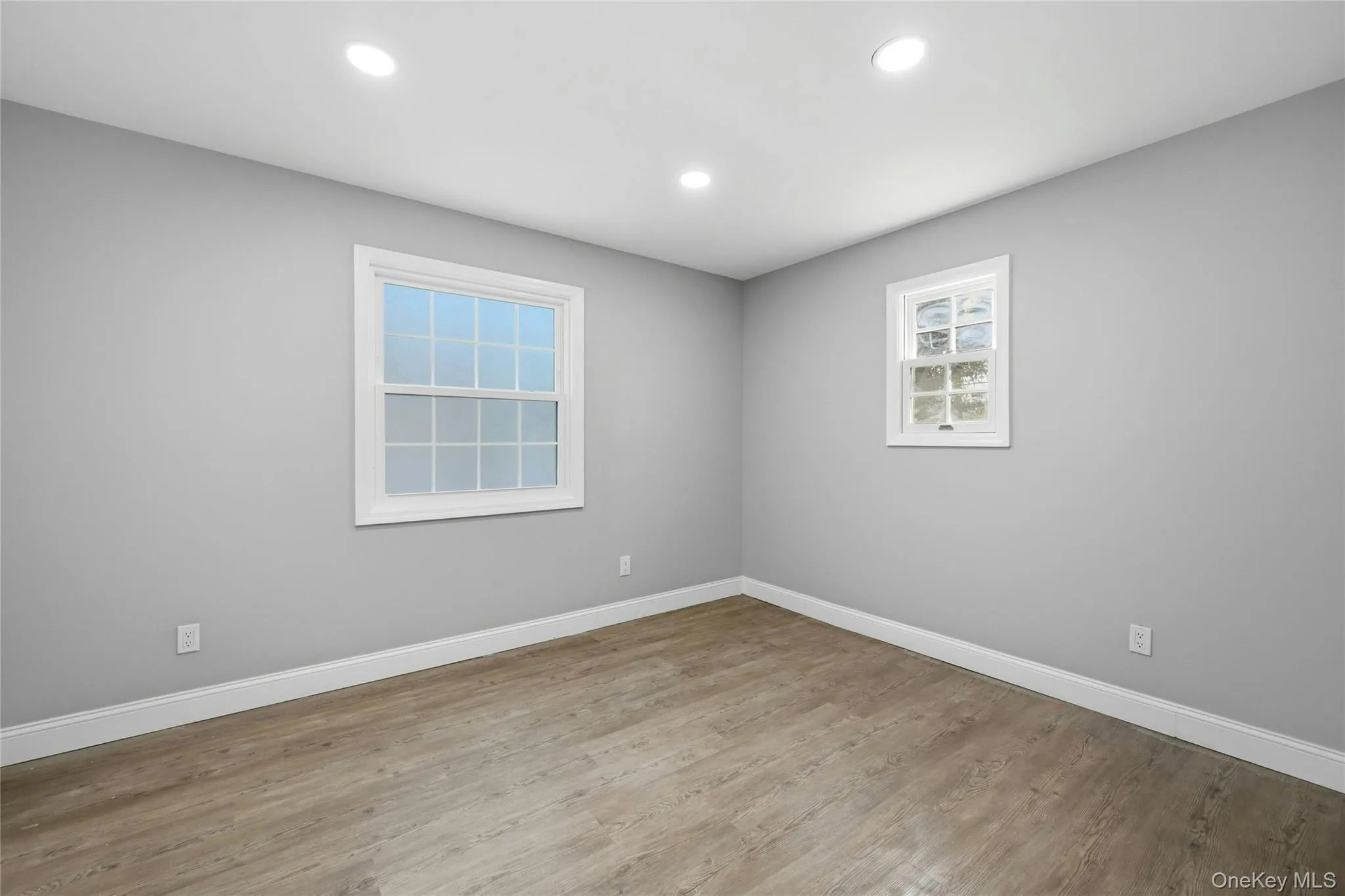 10 Curlin Lane, Smithtown, NY, 4 Bedrooms Bedrooms, 8 Rooms Rooms,2 BathroomsBathrooms,Residential,For Rent,Curlin,0,1013005 10 Curlin Lane, Smithtown, NY, 4 Bedrooms Bedrooms, 8 Rooms Rooms,2 BathroomsBathrooms,Residential,For Rent,Curlin,0,1013005