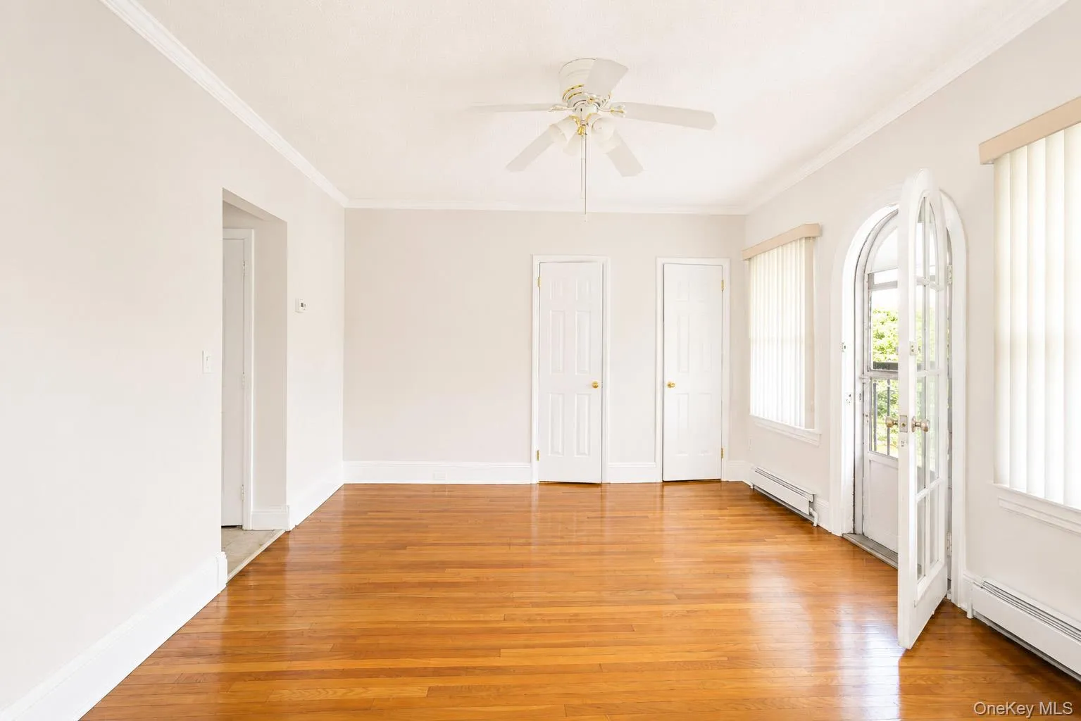 15 Walnut Street, Long Beach, NY, 2 Bedrooms Bedrooms, 5 Rooms Rooms,1 BathroomBathrooms,Residential Lease,For Rent,Walnut,0,1013009 15 Walnut Street, Long Beach, NY, 2 Bedrooms Bedrooms, 5 Rooms Rooms,1 BathroomBathrooms,Residential Lease,For Rent,Walnut,0,1013009