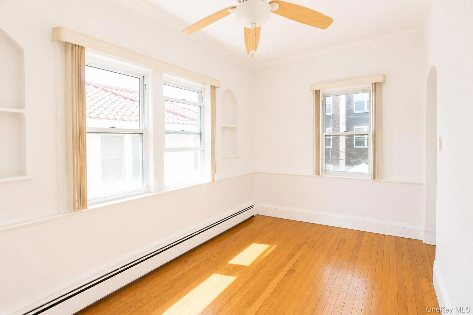 15 Walnut Street, Long Beach, NY, 2 Bedrooms Bedrooms, 5 Rooms Rooms,1 BathroomBathrooms,Residential Lease,For Rent,Walnut,0,1013009 15 Walnut Street, Long Beach, NY, 2 Bedrooms Bedrooms, 5 Rooms Rooms,1 BathroomBathrooms,Residential Lease,For Rent,Walnut,0,1013009