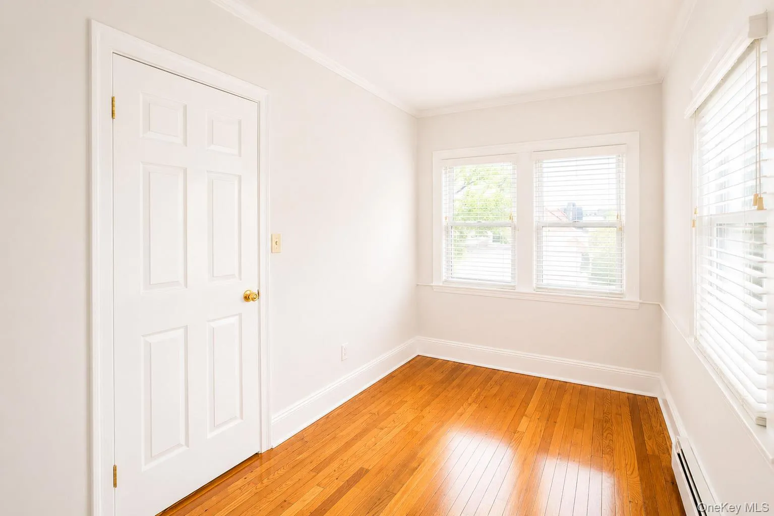 15 Walnut Street, Long Beach, NY, 2 Bedrooms Bedrooms, 5 Rooms Rooms,1 BathroomBathrooms,Residential Lease,For Rent,Walnut,0,1013009 15 Walnut Street, Long Beach, NY, 2 Bedrooms Bedrooms, 5 Rooms Rooms,1 BathroomBathrooms,Residential Lease,For Rent,Walnut,0,1013009