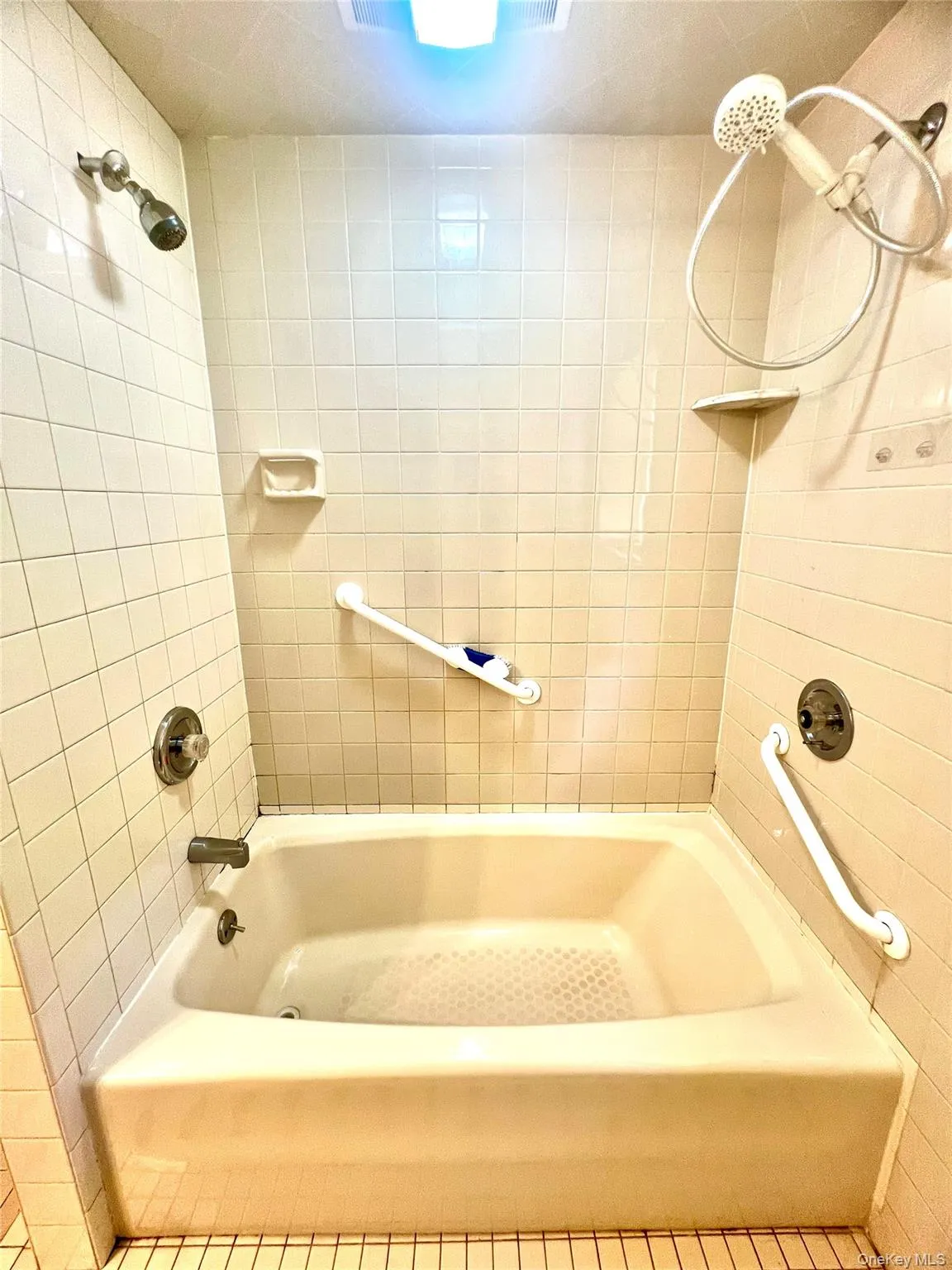 950 Route 17m, Wallkill, NY, 3 Bedrooms Bedrooms, 8 Rooms Rooms,1 BathroomBathrooms,Residential Lease,For Rent,Route 17m,0,1013027 950 Route 17m, Wallkill, NY, 3 Bedrooms Bedrooms, 8 Rooms Rooms,1 BathroomBathrooms,Residential Lease,For Rent,Route 17m,0,1013027