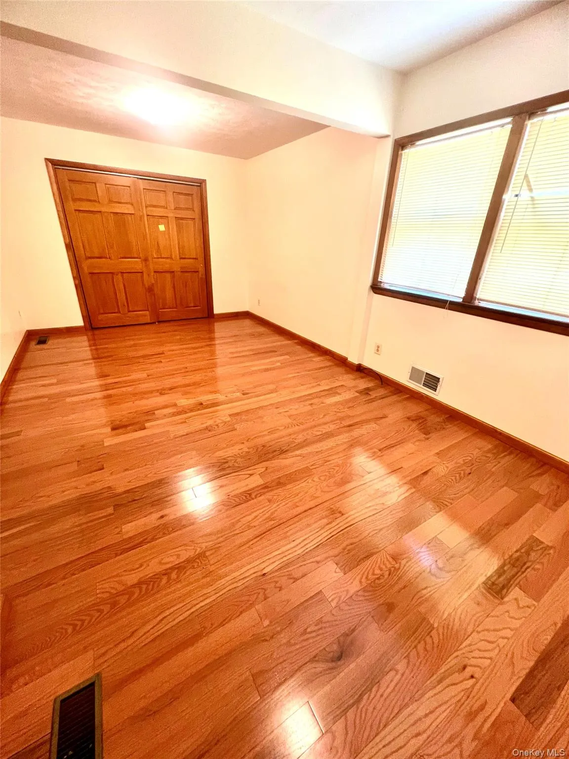 950 Route 17m, Wallkill, NY, 3 Bedrooms Bedrooms, 8 Rooms Rooms,1 BathroomBathrooms,Residential Lease,For Rent,Route 17m,0,1013027 950 Route 17m, Wallkill, NY, 3 Bedrooms Bedrooms, 8 Rooms Rooms,1 BathroomBathrooms,Residential Lease,For Rent,Route 17m,0,1013027