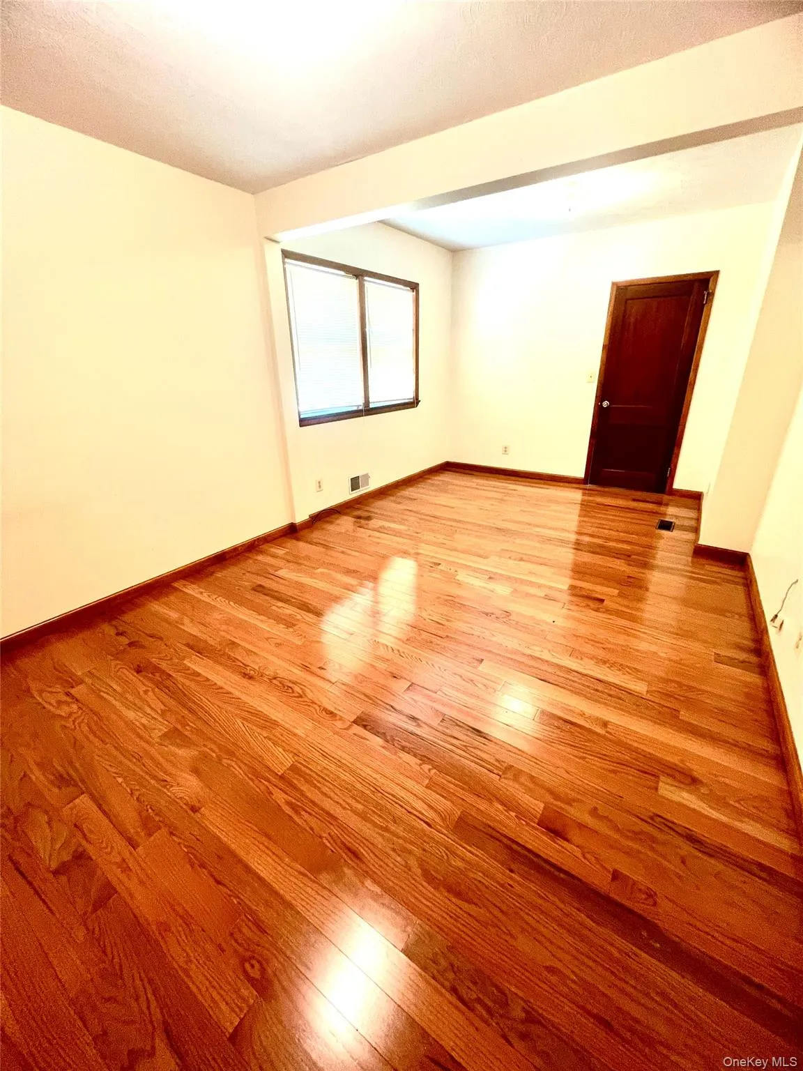 950 Route 17m, Wallkill, NY, 3 Bedrooms Bedrooms, 8 Rooms Rooms,1 BathroomBathrooms,Residential Lease,For Rent,Route 17m,0,1013027 950 Route 17m, Wallkill, NY, 3 Bedrooms Bedrooms, 8 Rooms Rooms,1 BathroomBathrooms,Residential Lease,For Rent,Route 17m,0,1013027