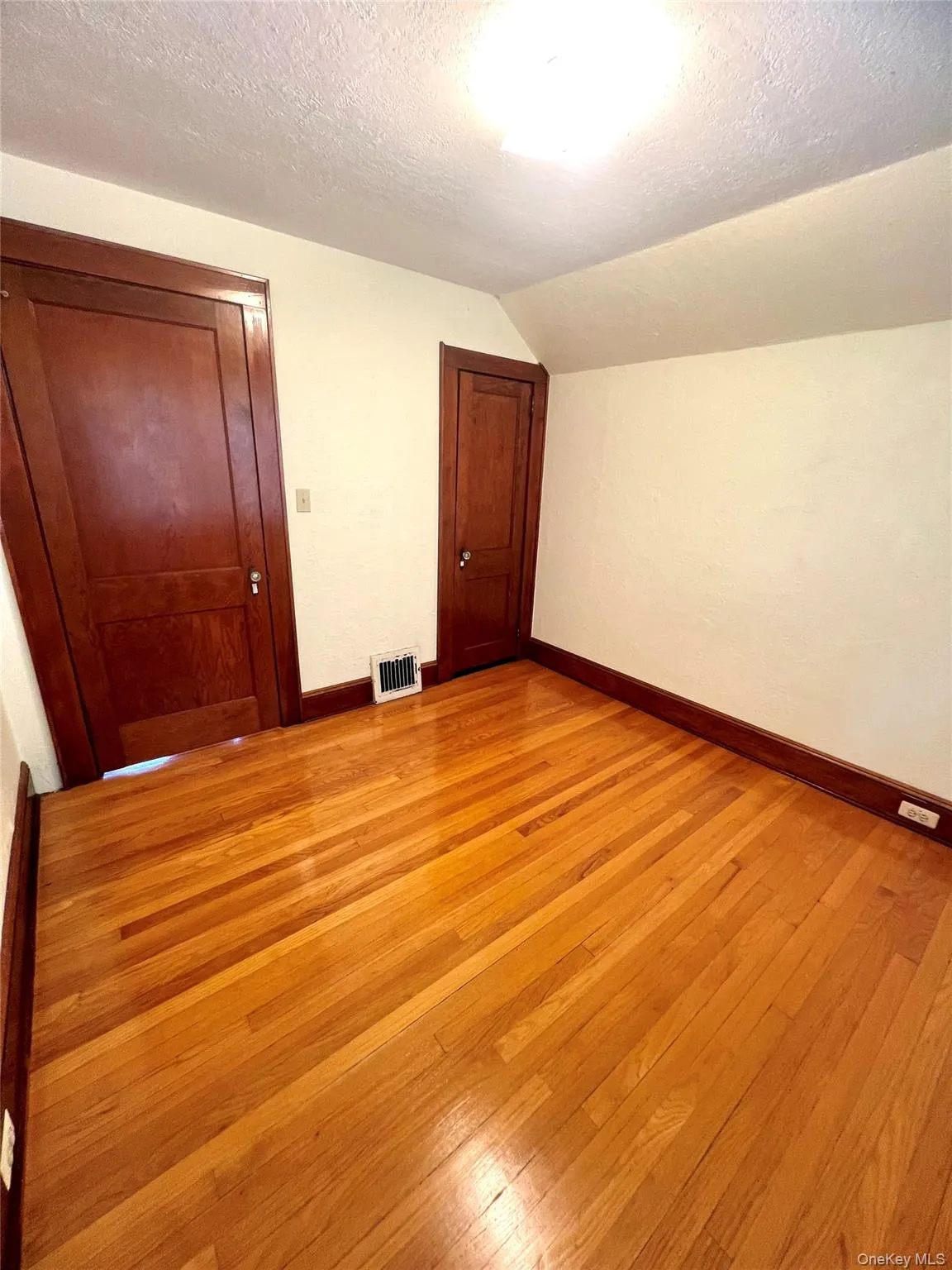 950 Route 17m, Wallkill, NY, 3 Bedrooms Bedrooms, 8 Rooms Rooms,1 BathroomBathrooms,Residential Lease,For Rent,Route 17m,0,1013027 950 Route 17m, Wallkill, NY, 3 Bedrooms Bedrooms, 8 Rooms Rooms,1 BathroomBathrooms,Residential Lease,For Rent,Route 17m,0,1013027