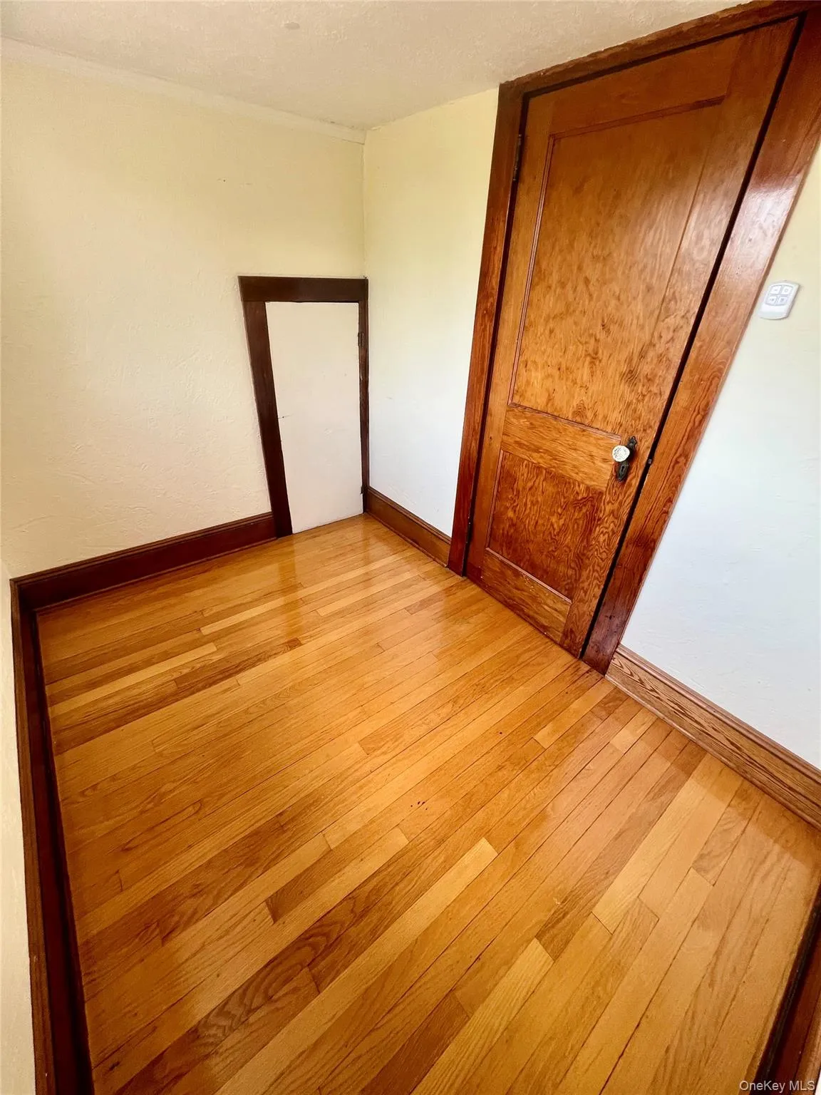 950 Route 17m, Wallkill, NY, 3 Bedrooms Bedrooms, 8 Rooms Rooms,1 BathroomBathrooms,Residential Lease,For Rent,Route 17m,0,1013027 950 Route 17m, Wallkill, NY, 3 Bedrooms Bedrooms, 8 Rooms Rooms,1 BathroomBathrooms,Residential Lease,For Rent,Route 17m,0,1013027
