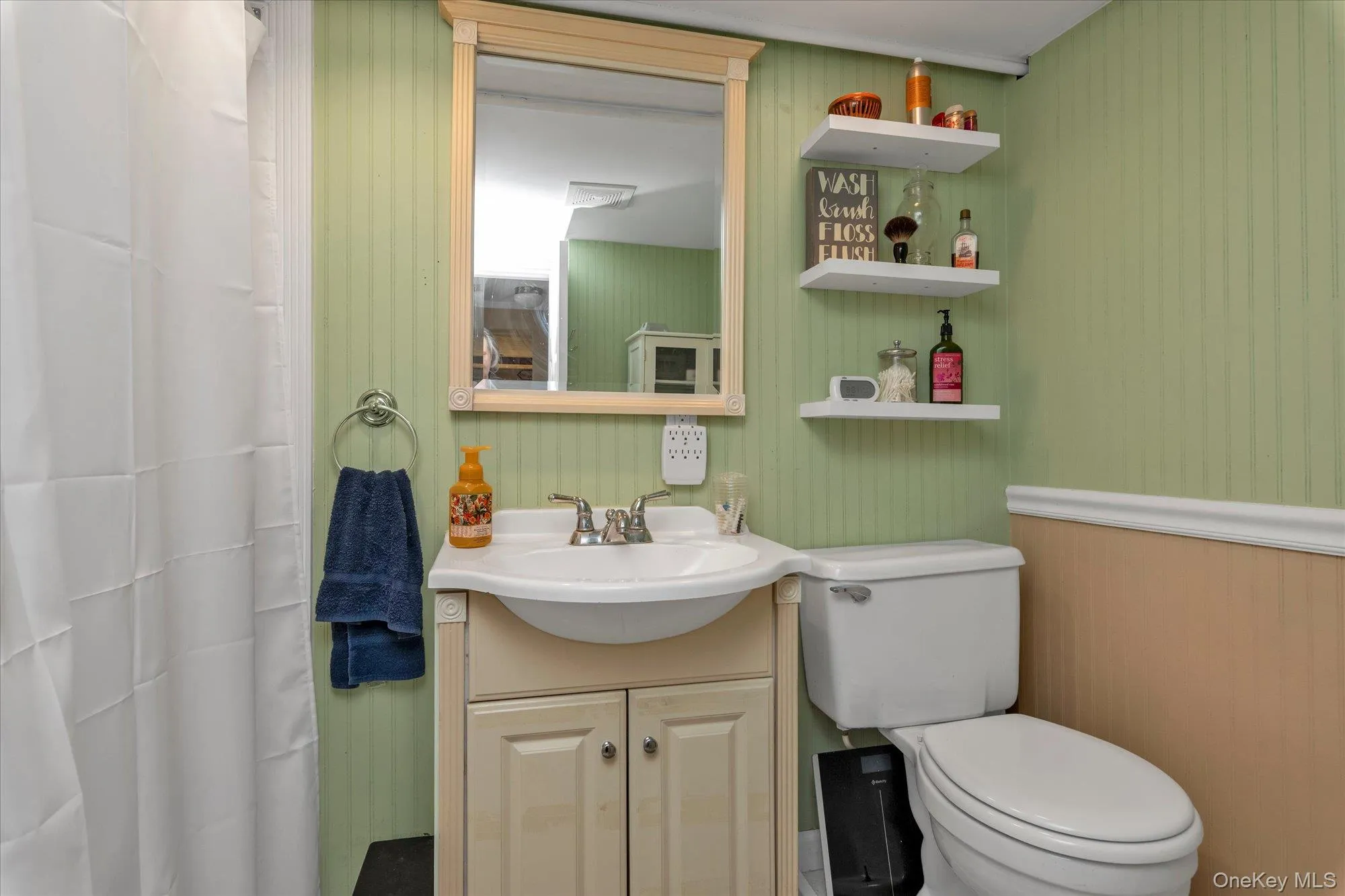 31 Sherwood Drive, Islip, NY, 5 Bedrooms Bedrooms, 8 Rooms Rooms,3 BathroomsBathrooms,Residential,For Rent,Sherwood,0,1013030 31 Sherwood Drive, Islip, NY, 5 Bedrooms Bedrooms, 8 Rooms Rooms,3 BathroomsBathrooms,Residential,For Rent,Sherwood,0,1013030