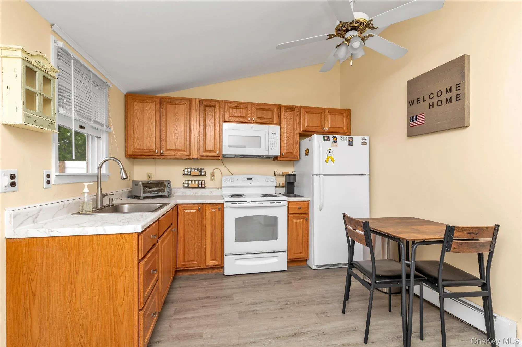 31 Sherwood Drive, Islip, NY, 5 Bedrooms Bedrooms, 8 Rooms Rooms,3 BathroomsBathrooms,Residential,For Rent,Sherwood,0,1013030 31 Sherwood Drive, Islip, NY, 5 Bedrooms Bedrooms, 8 Rooms Rooms,3 BathroomsBathrooms,Residential,For Rent,Sherwood,0,1013030