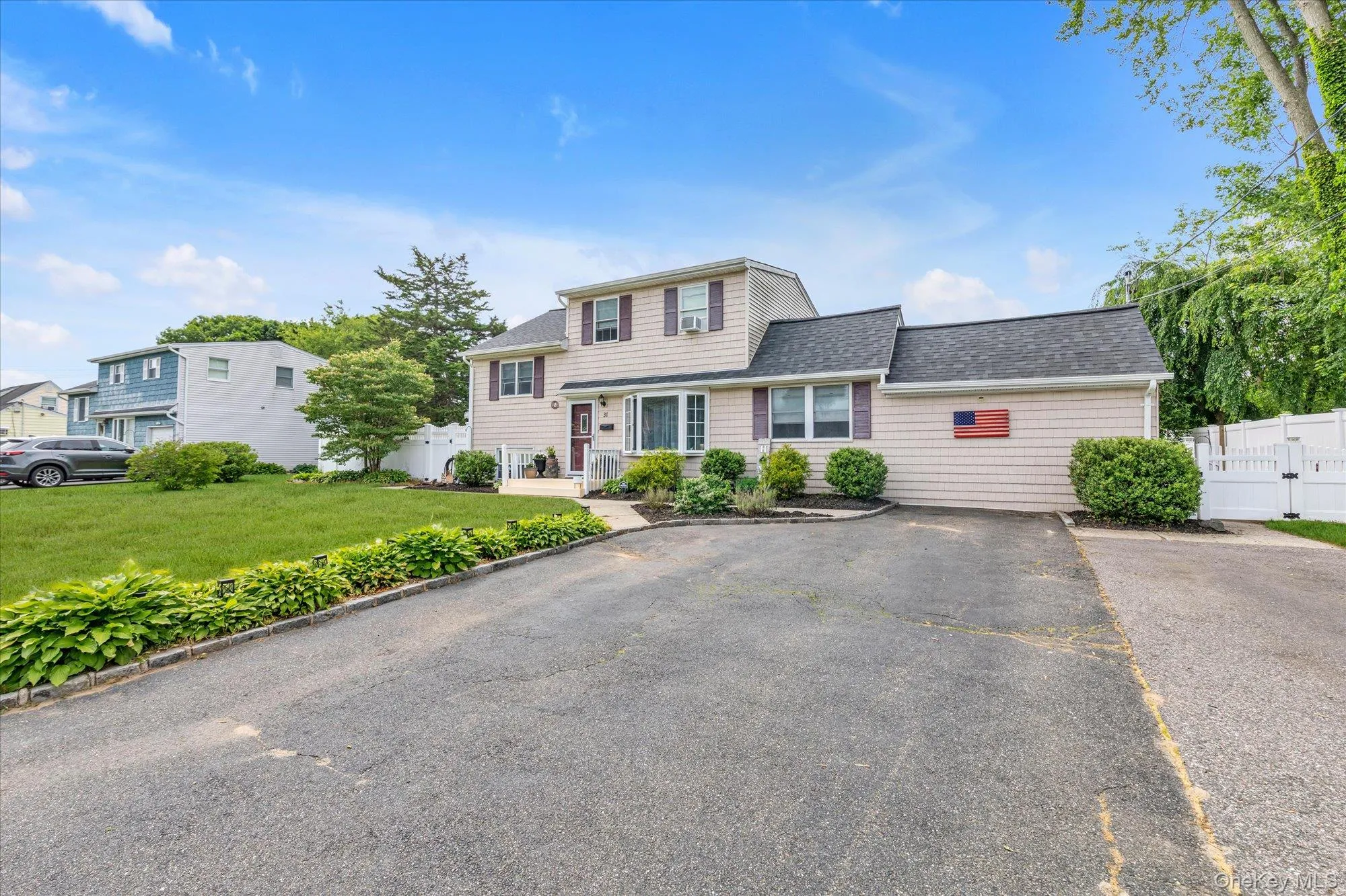 31 Sherwood Drive, Islip, NY, 5 Bedrooms Bedrooms, 8 Rooms Rooms,3 BathroomsBathrooms,Residential,For Rent,Sherwood,0,1013030 31 Sherwood Drive, Islip, NY, 5 Bedrooms Bedrooms, 8 Rooms Rooms,3 BathroomsBathrooms,Residential,For Rent,Sherwood,0,1013030