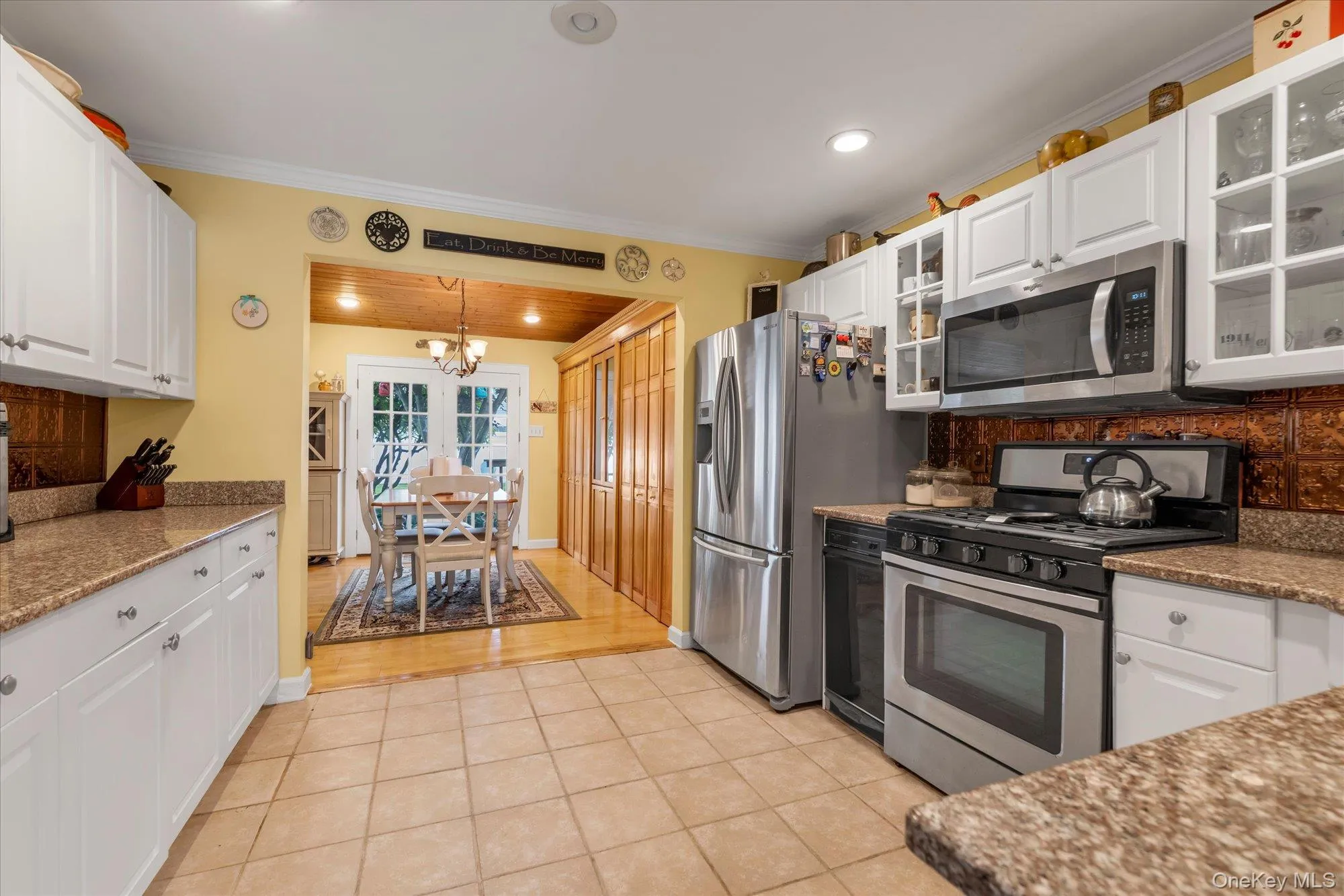31 Sherwood Drive, Islip, NY, 5 Bedrooms Bedrooms, 8 Rooms Rooms,3 BathroomsBathrooms,Residential,For Rent,Sherwood,0,1013030 31 Sherwood Drive, Islip, NY, 5 Bedrooms Bedrooms, 8 Rooms Rooms,3 BathroomsBathrooms,Residential,For Rent,Sherwood,0,1013030