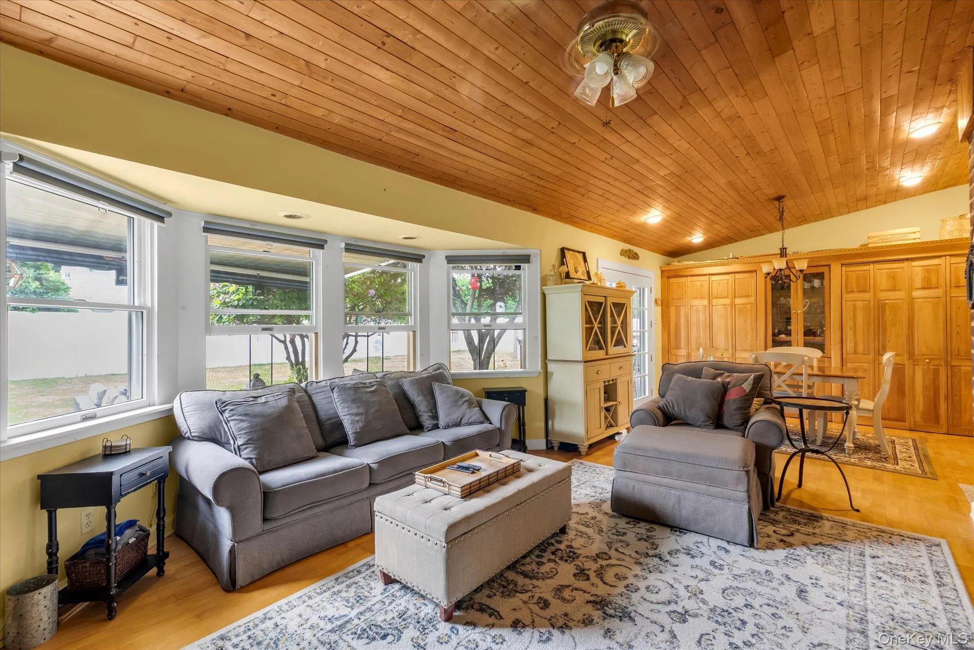 31 Sherwood Drive, Islip, NY, 5 Bedrooms Bedrooms, 8 Rooms Rooms,3 BathroomsBathrooms,Residential,For Rent,Sherwood,0,1013030 31 Sherwood Drive, Islip, NY, 5 Bedrooms Bedrooms, 8 Rooms Rooms,3 BathroomsBathrooms,Residential,For Rent,Sherwood,0,1013030