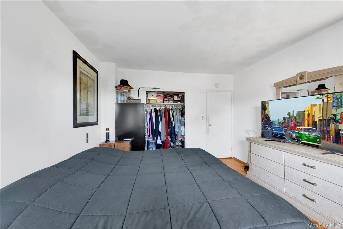 6 Fordham Hill Oval, New York, NY, 1 Bedroom Bedrooms, 3 Rooms Rooms,1 BathroomBathrooms,Residential,For Rent,Fordham Hill,0,1013033 6 Fordham Hill Oval, New York, NY, 1 Bedroom Bedrooms, 3 Rooms Rooms,1 BathroomBathrooms,Residential,For Rent,Fordham Hill,0,1013033