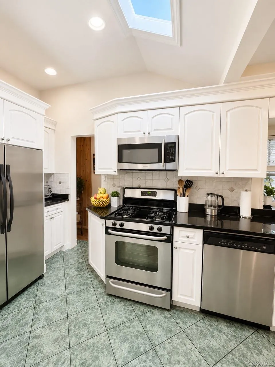 110 Roosevelt Avenue, Hempstead, NY, 3 Bedrooms Bedrooms, 9 Rooms Rooms,3 BathroomsBathrooms,Residential,For Rent,Roosevelt,0,1013035 110 Roosevelt Avenue, Hempstead, NY, 3 Bedrooms Bedrooms, 9 Rooms Rooms,3 BathroomsBathrooms,Residential,For Rent,Roosevelt,0,1013035