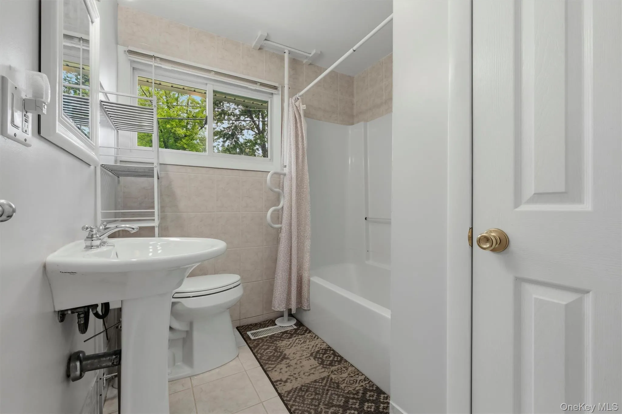 Bathroom Bathroom