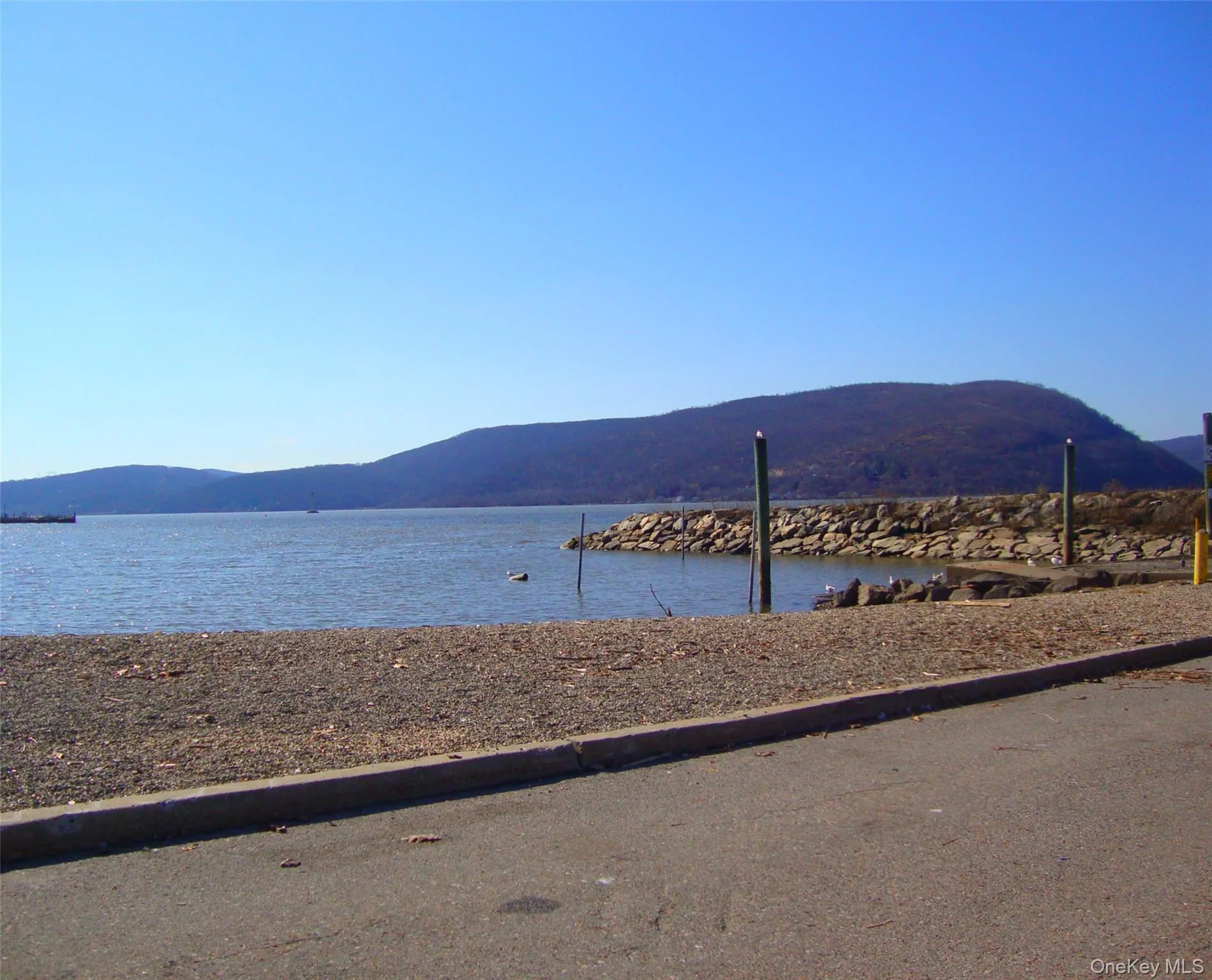 Boat launch for Jet skis and boating. Boat launch for Jet skis and boating.