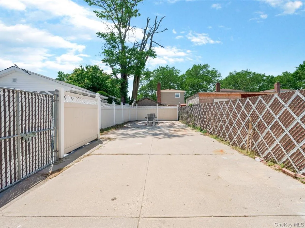 115-48 146th Street, New York, NY, 3 Bedrooms Bedrooms, 6 Rooms Rooms,2 BathroomsBathrooms,Residential,For Rent,146th,0,1013039 115-48 146th Street, New York, NY, 3 Bedrooms Bedrooms, 6 Rooms Rooms,2 BathroomsBathrooms,Residential,For Rent,146th,0,1013039