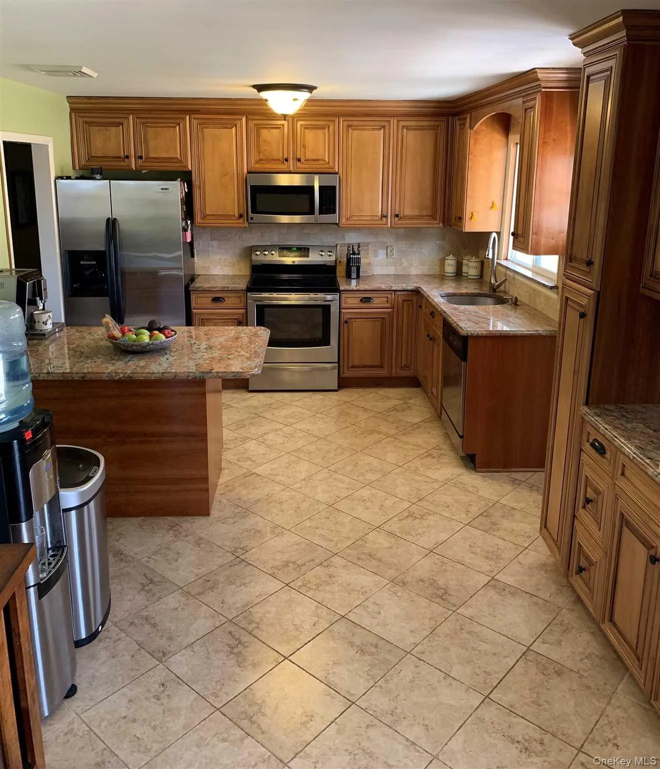 Stainless Steel Appliances and Granite Countertops Stainless Steel Appliances and Granite Countertops