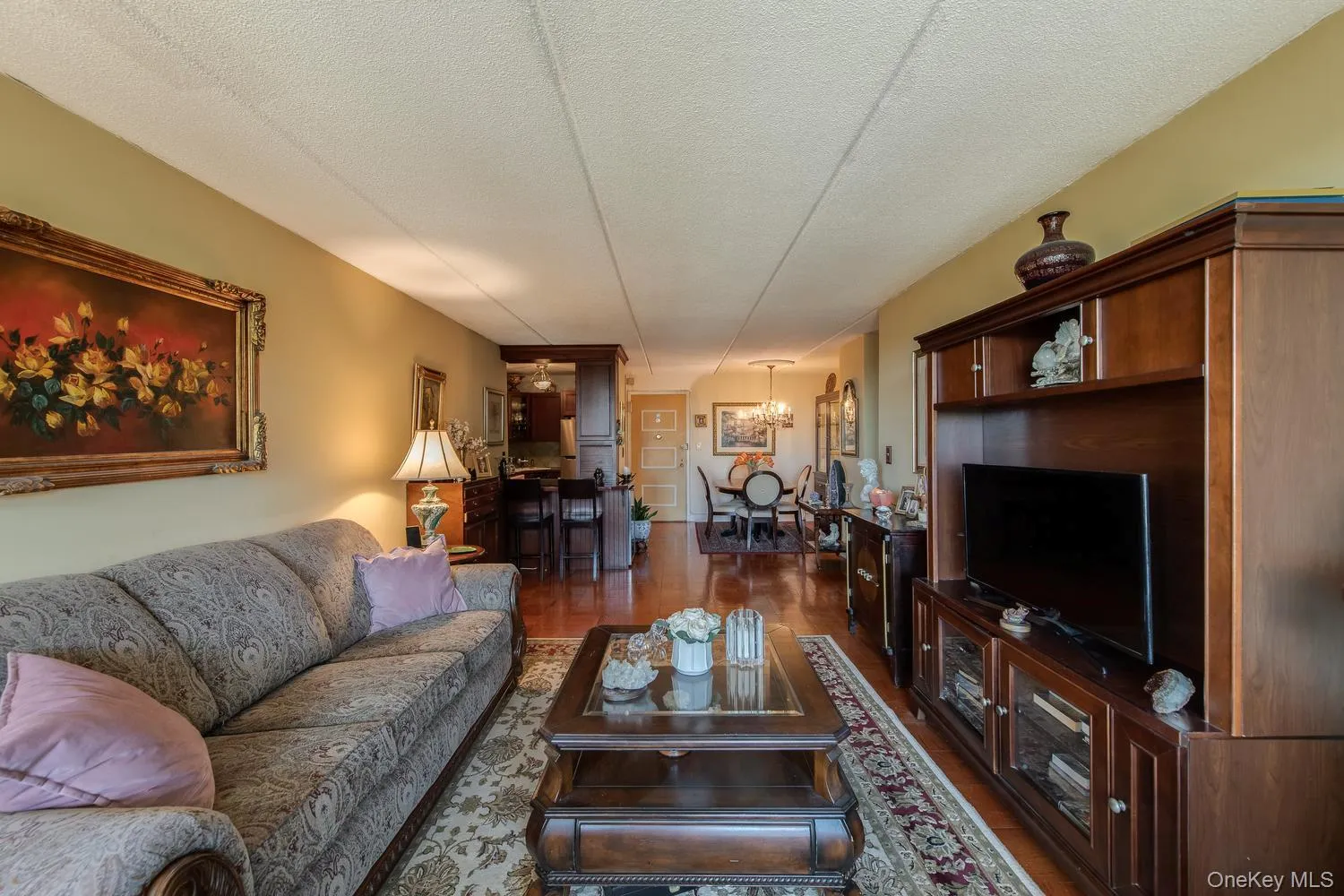 Living room, casual dining, formal dining Living room, casual dining, formal dining