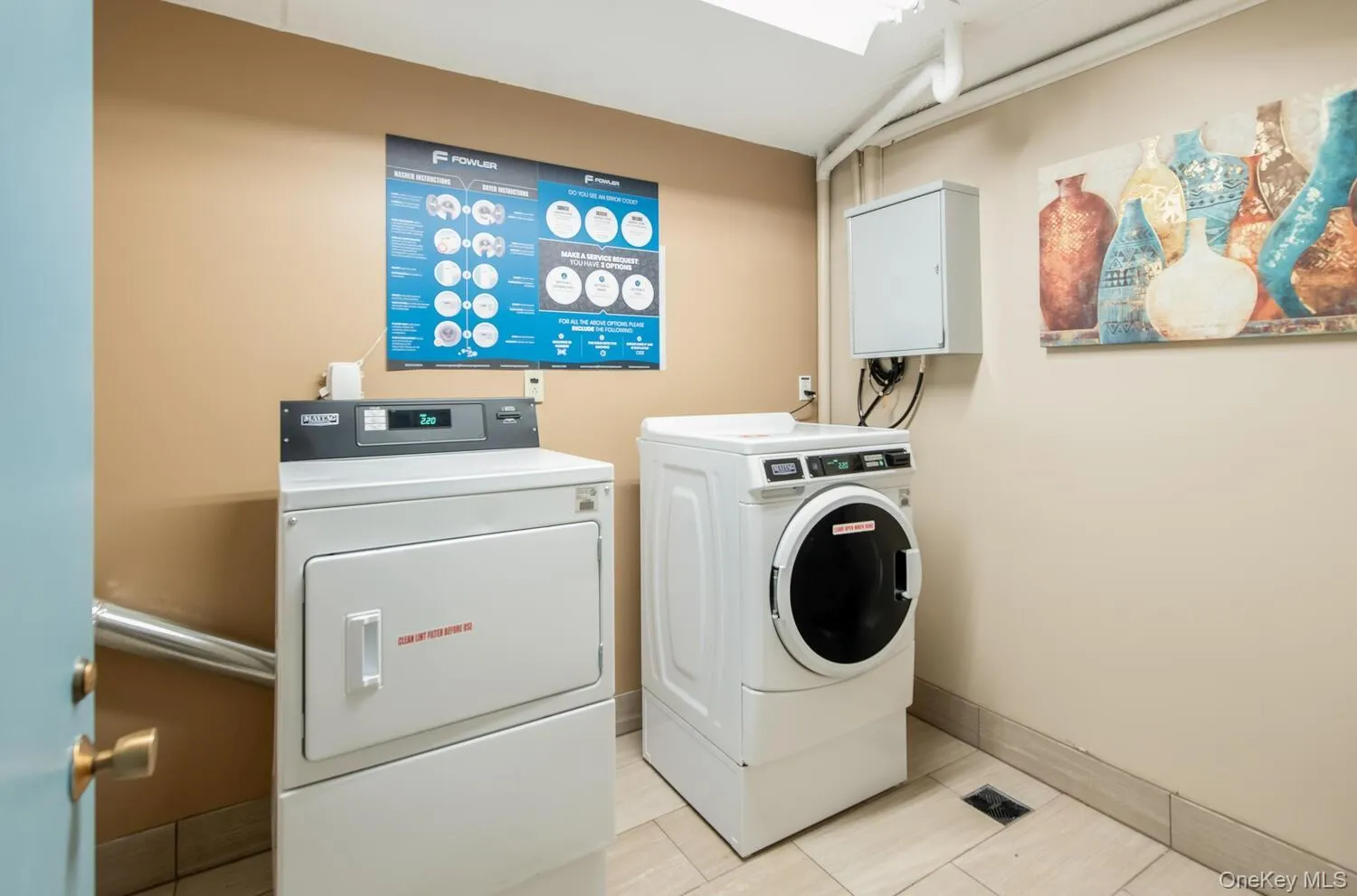 Washer & dryer on every floor Washer & dryer on every floor