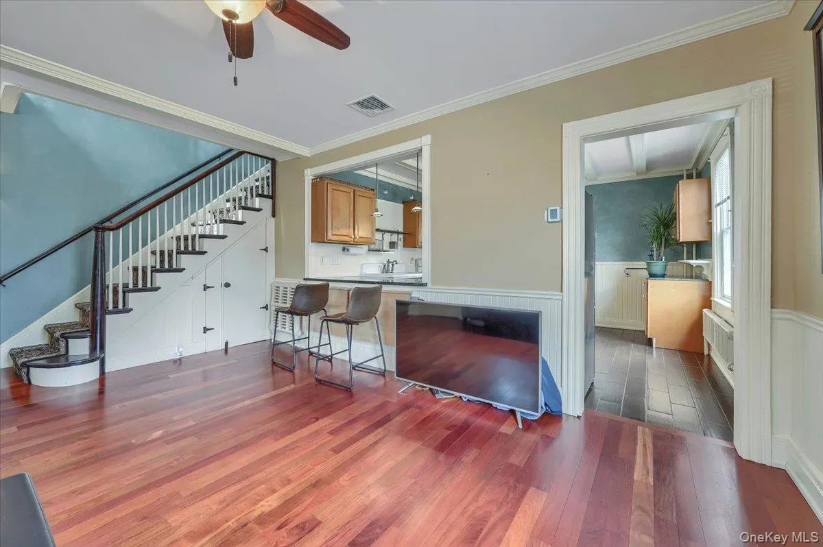 49 Clinton Street, Cornwall, NY, 3 Bedrooms Bedrooms, 7 Rooms Rooms,2 BathroomsBathrooms,Residential Lease,For Rent,Clinton,0,1013045 49 Clinton Street, Cornwall, NY, 3 Bedrooms Bedrooms, 7 Rooms Rooms,2 BathroomsBathrooms,Residential Lease,For Rent,Clinton,0,1013045