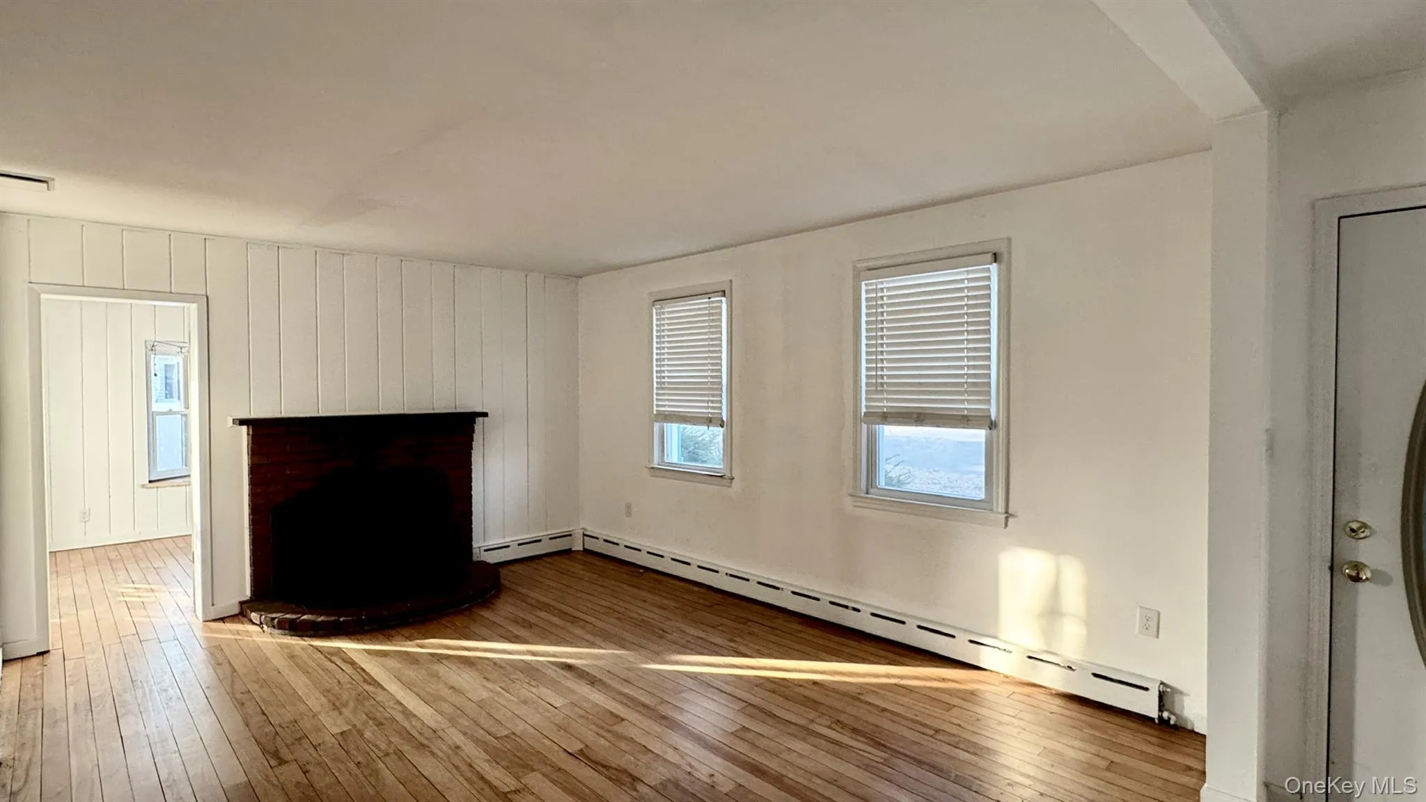 4 Rose Street, Islip, NY, 3 Bedrooms Bedrooms, 7 Rooms Rooms,2 BathroomsBathrooms,Residential Lease,For Rent,Rose,0,1013050 4 Rose Street, Islip, NY, 3 Bedrooms Bedrooms, 7 Rooms Rooms,2 BathroomsBathrooms,Residential Lease,For Rent,Rose,0,1013050