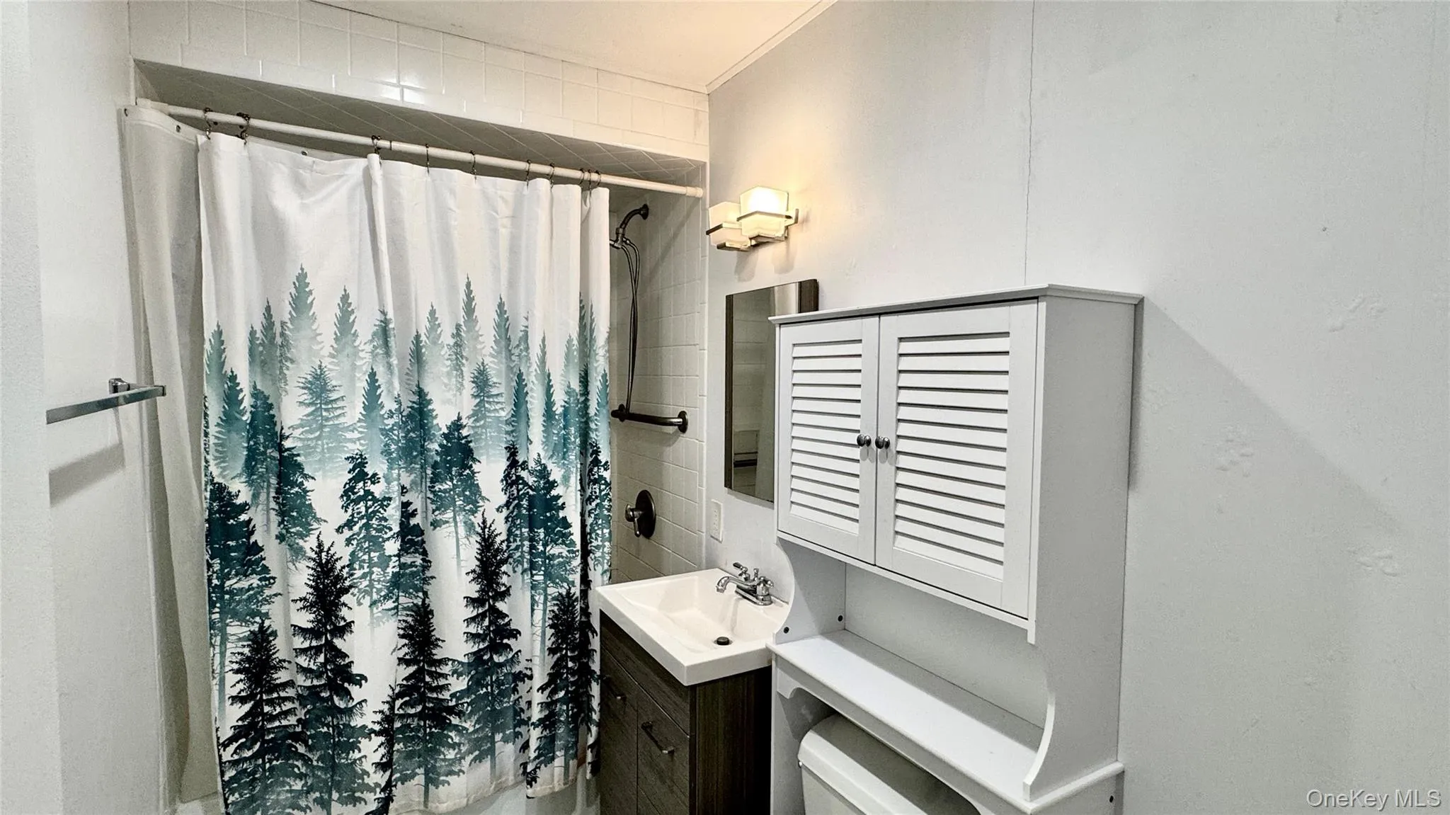 4 Rose Street, Islip, NY, 3 Bedrooms Bedrooms, 7 Rooms Rooms,2 BathroomsBathrooms,Residential Lease,For Rent,Rose,0,1013050 4 Rose Street, Islip, NY, 3 Bedrooms Bedrooms, 7 Rooms Rooms,2 BathroomsBathrooms,Residential Lease,For Rent,Rose,0,1013050