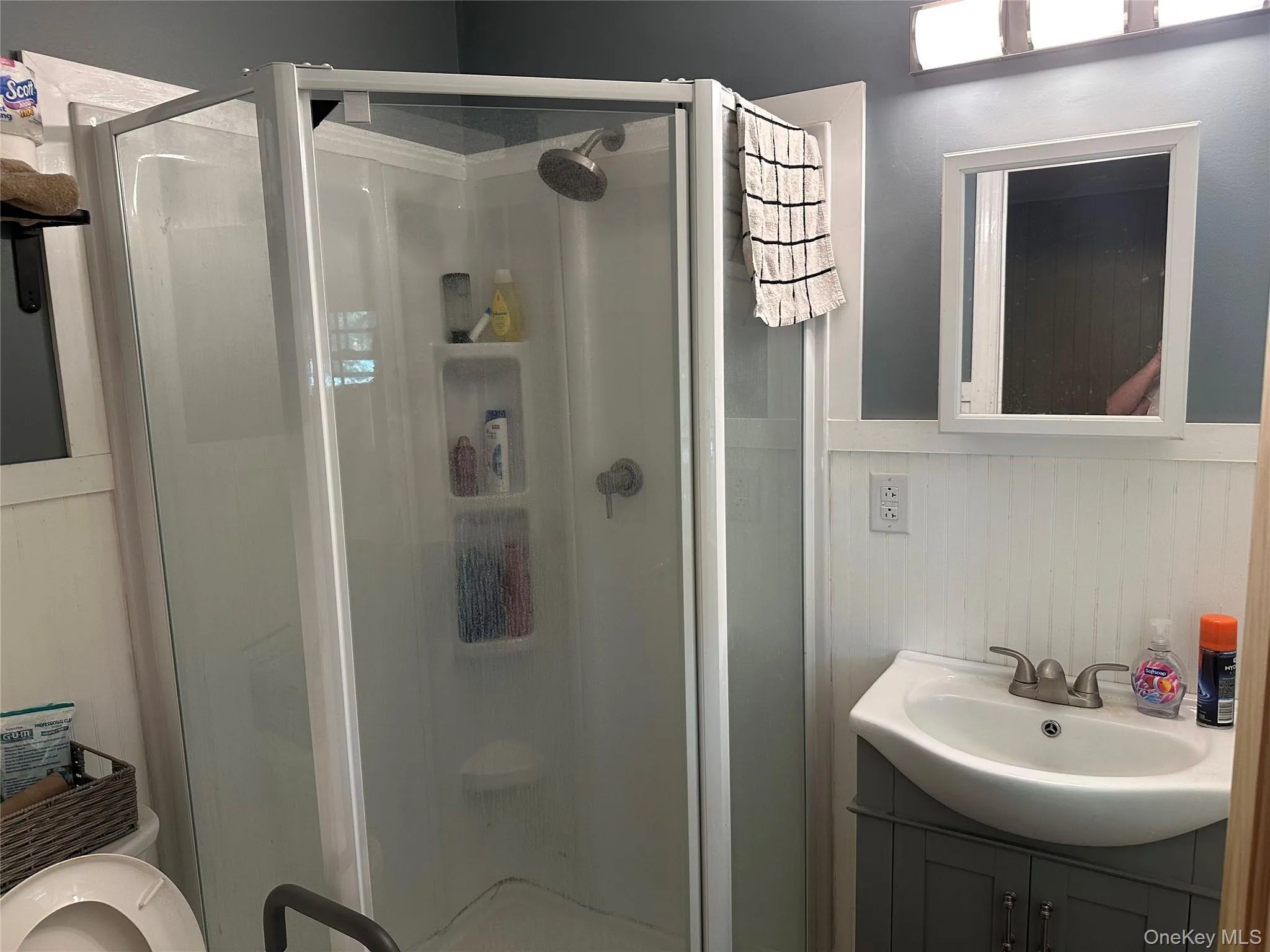 185 Holden Avenue, Southold, NY, 4 Bedrooms Bedrooms, 8 Rooms Rooms,2 BathroomsBathrooms,Residential,For Rent,Holden,0,1013051 185 Holden Avenue, Southold, NY, 4 Bedrooms Bedrooms, 8 Rooms Rooms,2 BathroomsBathrooms,Residential,For Rent,Holden,0,1013051