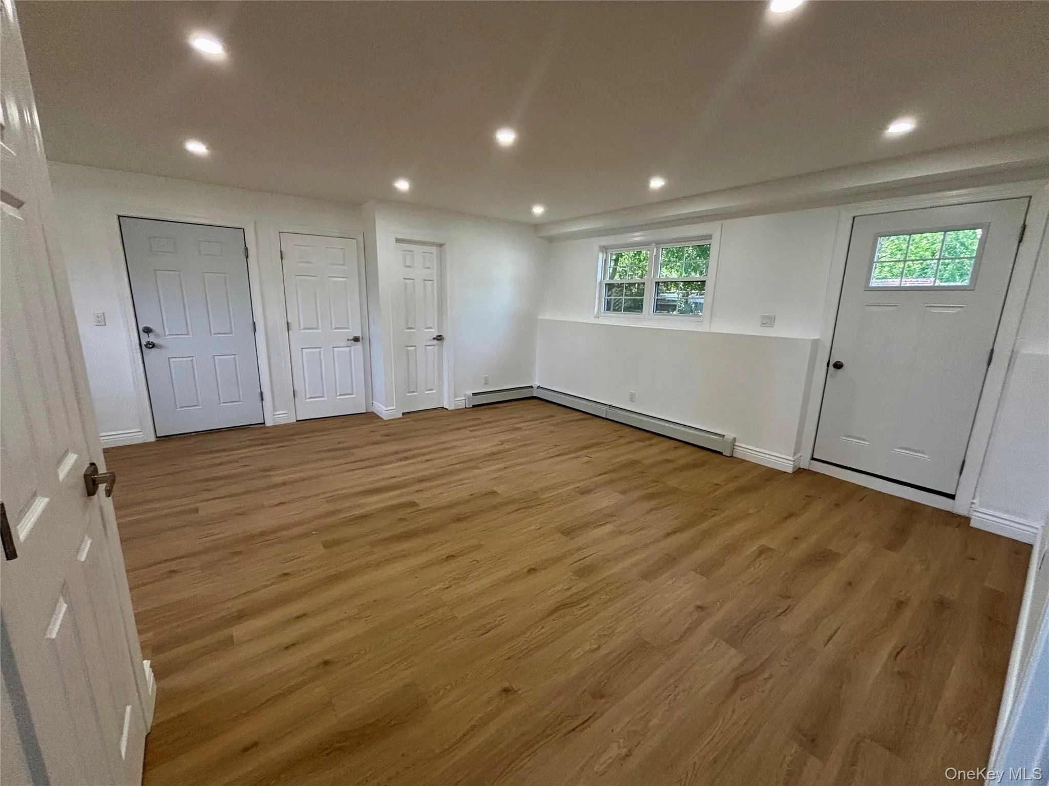 91 Washington Avenue, Babylon, NY, 6 Bedrooms Bedrooms, 9 Rooms Rooms,2 BathroomsBathrooms,Residential,For Rent,Washington,0,1013052 91 Washington Avenue, Babylon, NY, 6 Bedrooms Bedrooms, 9 Rooms Rooms,2 BathroomsBathrooms,Residential,For Rent,Washington,0,1013052