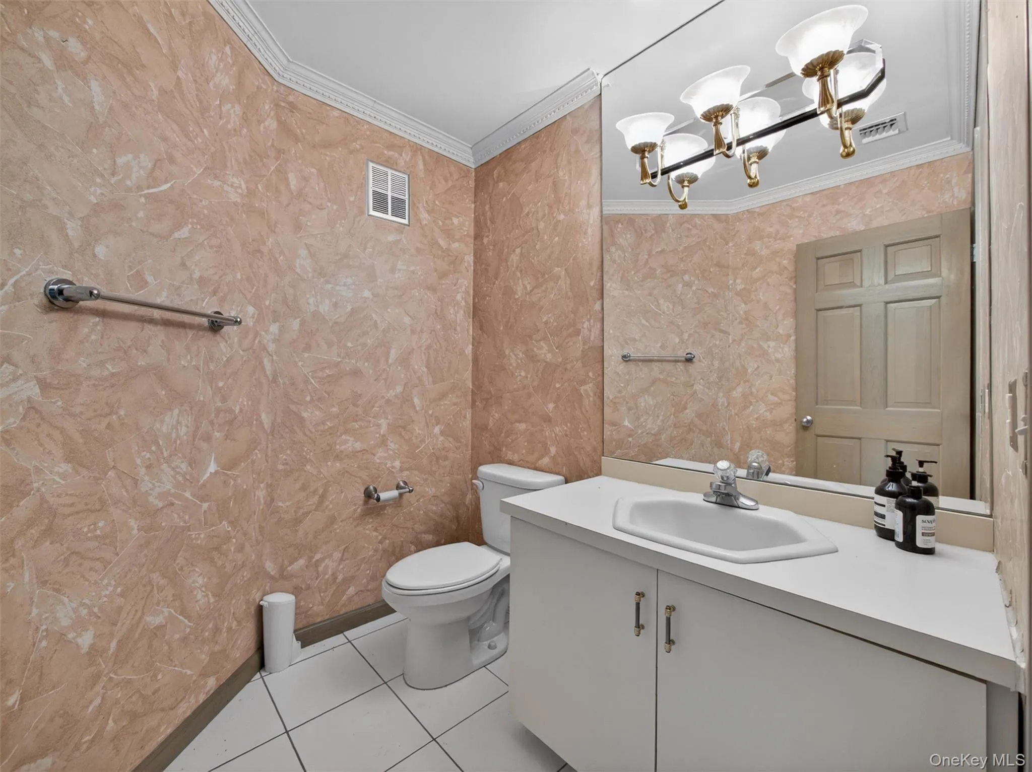25 Ridge Road, Haverstraw, NY, 5 Bedrooms Bedrooms, 12 Rooms Rooms,4 BathroomsBathrooms,Residential,For Rent,Ridge,0,1013053 25 Ridge Road, Haverstraw, NY, 5 Bedrooms Bedrooms, 12 Rooms Rooms,4 BathroomsBathrooms,Residential,For Rent,Ridge,0,1013053