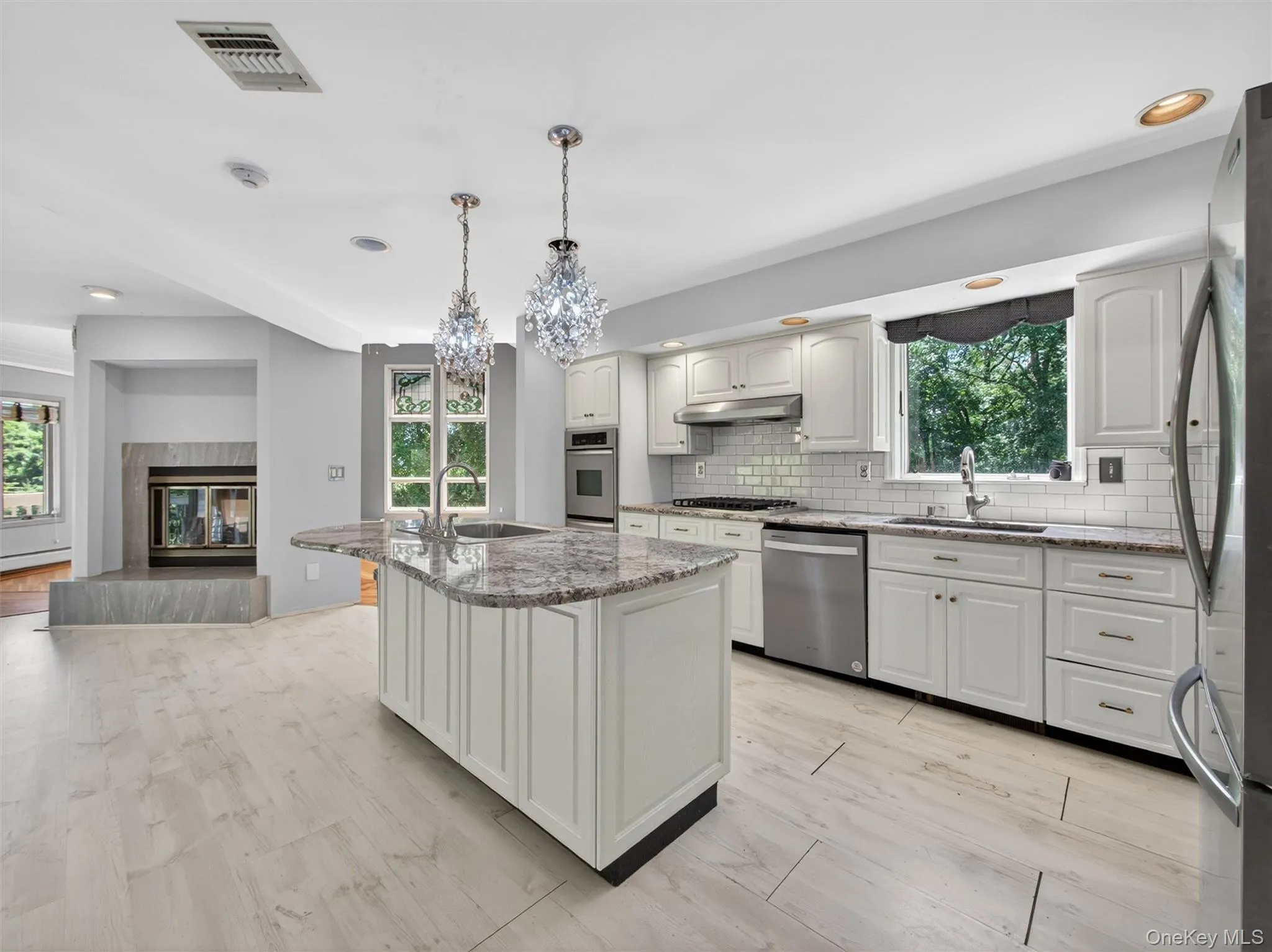 25 Ridge Road, Haverstraw, NY, 5 Bedrooms Bedrooms, 12 Rooms Rooms,4 BathroomsBathrooms,Residential,For Rent,Ridge,0,1013053 25 Ridge Road, Haverstraw, NY, 5 Bedrooms Bedrooms, 12 Rooms Rooms,4 BathroomsBathrooms,Residential,For Rent,Ridge,0,1013053
