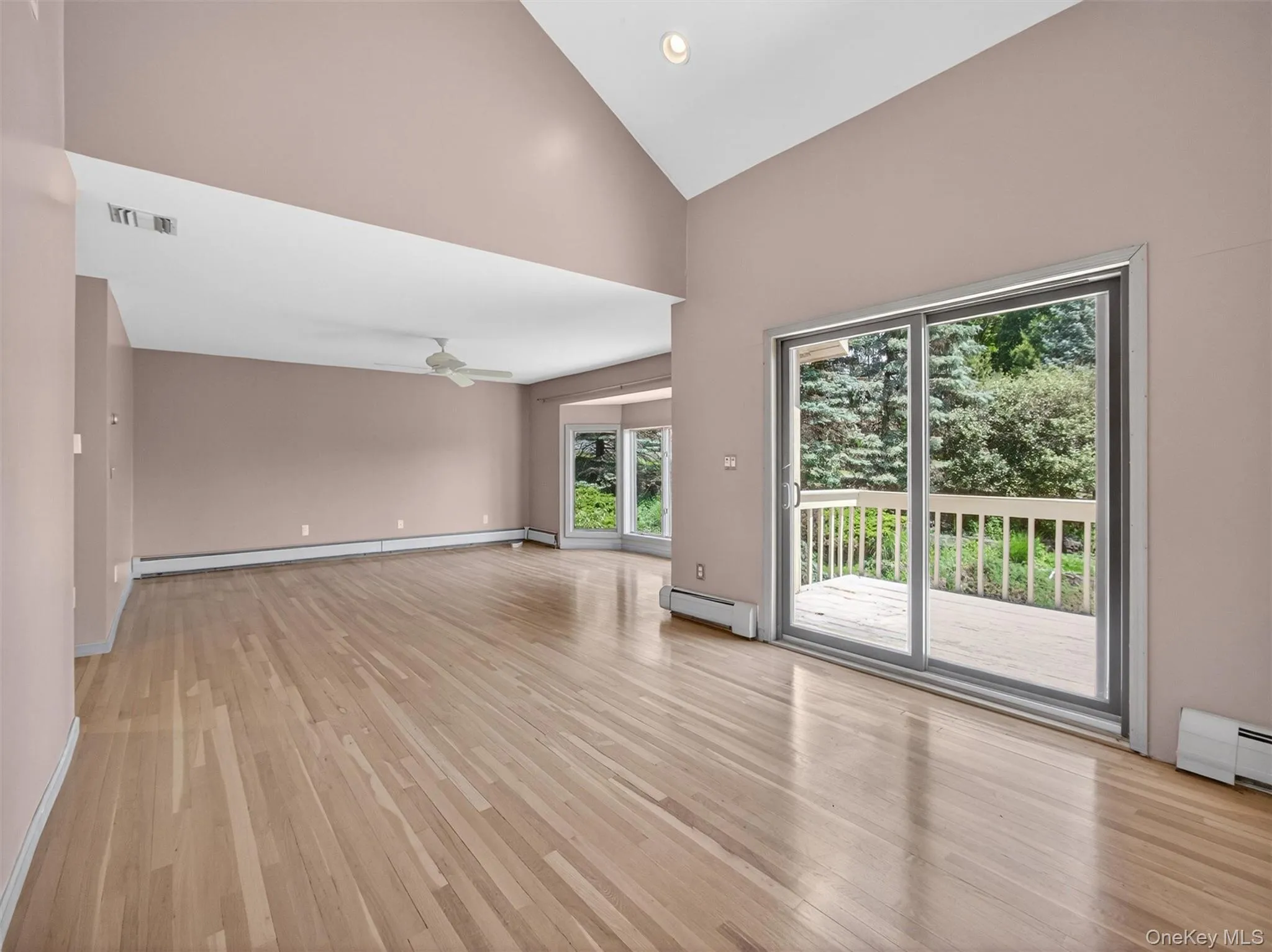 25 Ridge Road, Haverstraw, NY, 5 Bedrooms Bedrooms, 12 Rooms Rooms,4 BathroomsBathrooms,Residential,For Rent,Ridge,0,1013053 25 Ridge Road, Haverstraw, NY, 5 Bedrooms Bedrooms, 12 Rooms Rooms,4 BathroomsBathrooms,Residential,For Rent,Ridge,0,1013053