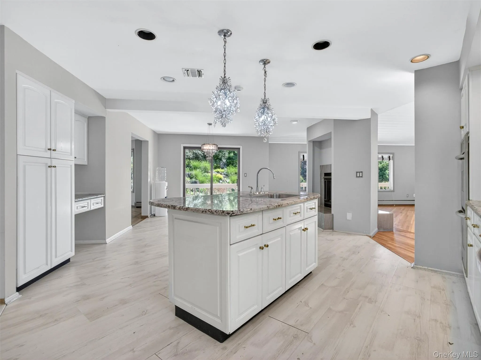 25 Ridge Road, Haverstraw, NY, 5 Bedrooms Bedrooms, 12 Rooms Rooms,4 BathroomsBathrooms,Residential,For Rent,Ridge,0,1013053 25 Ridge Road, Haverstraw, NY, 5 Bedrooms Bedrooms, 12 Rooms Rooms,4 BathroomsBathrooms,Residential,For Rent,Ridge,0,1013053