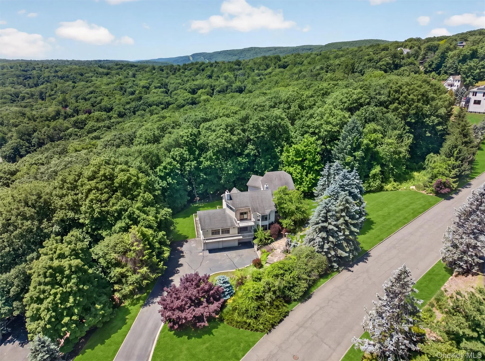 25 Ridge Road, Haverstraw, NY, 5 Bedrooms Bedrooms, 12 Rooms Rooms,4 BathroomsBathrooms,Residential,For Rent,Ridge,0,1013053 25 Ridge Road, Haverstraw, NY, 5 Bedrooms Bedrooms, 12 Rooms Rooms,4 BathroomsBathrooms,Residential,For Rent,Ridge,0,1013053