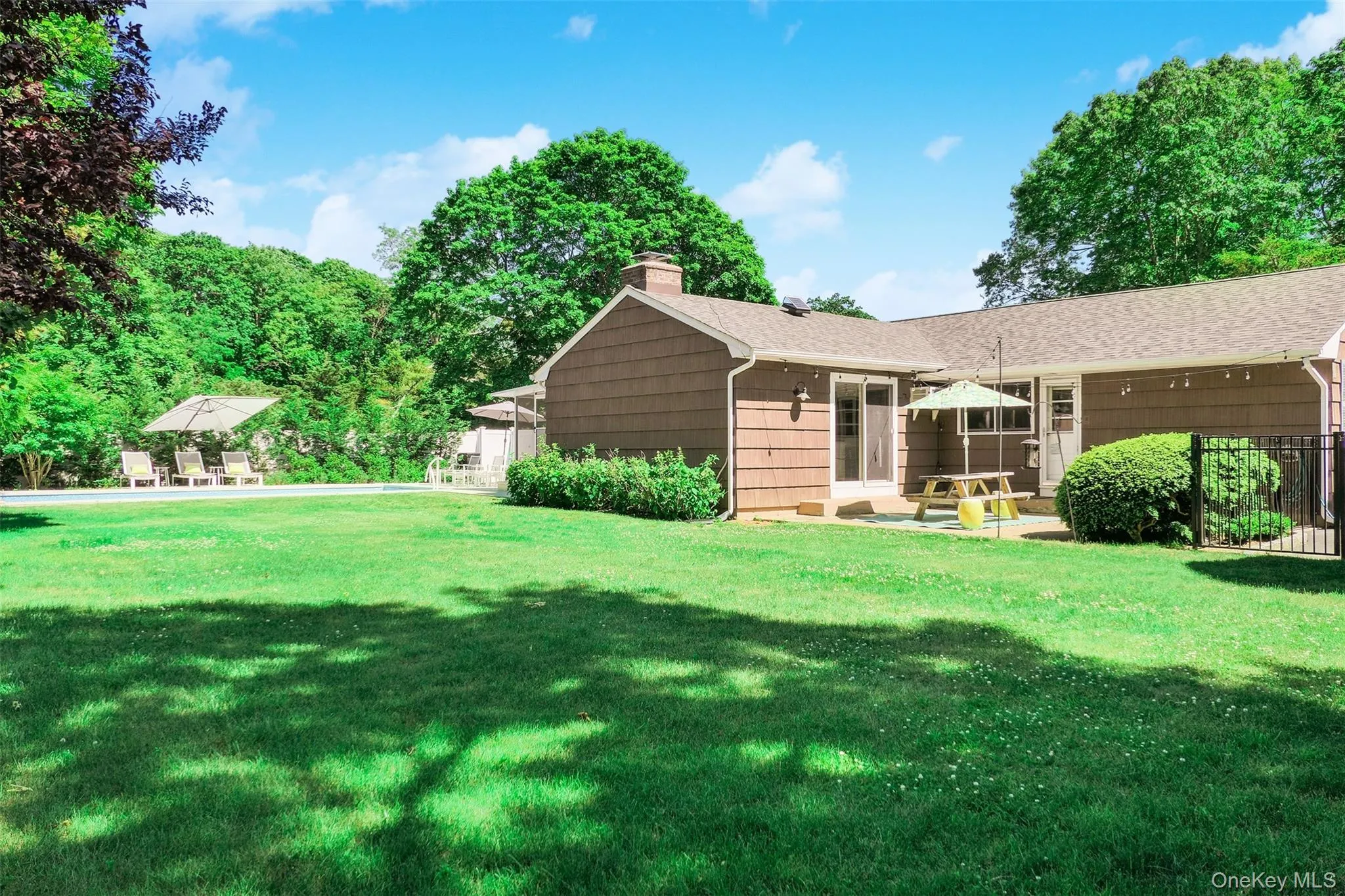 47 Oak Road, Brookhaven, NY, 3 Bedrooms Bedrooms, 8 Rooms Rooms,2 BathroomsBathrooms,Residential,For Rent,Oak,0,1013055 47 Oak Road, Brookhaven, NY, 3 Bedrooms Bedrooms, 8 Rooms Rooms,2 BathroomsBathrooms,Residential,For Rent,Oak,0,1013055