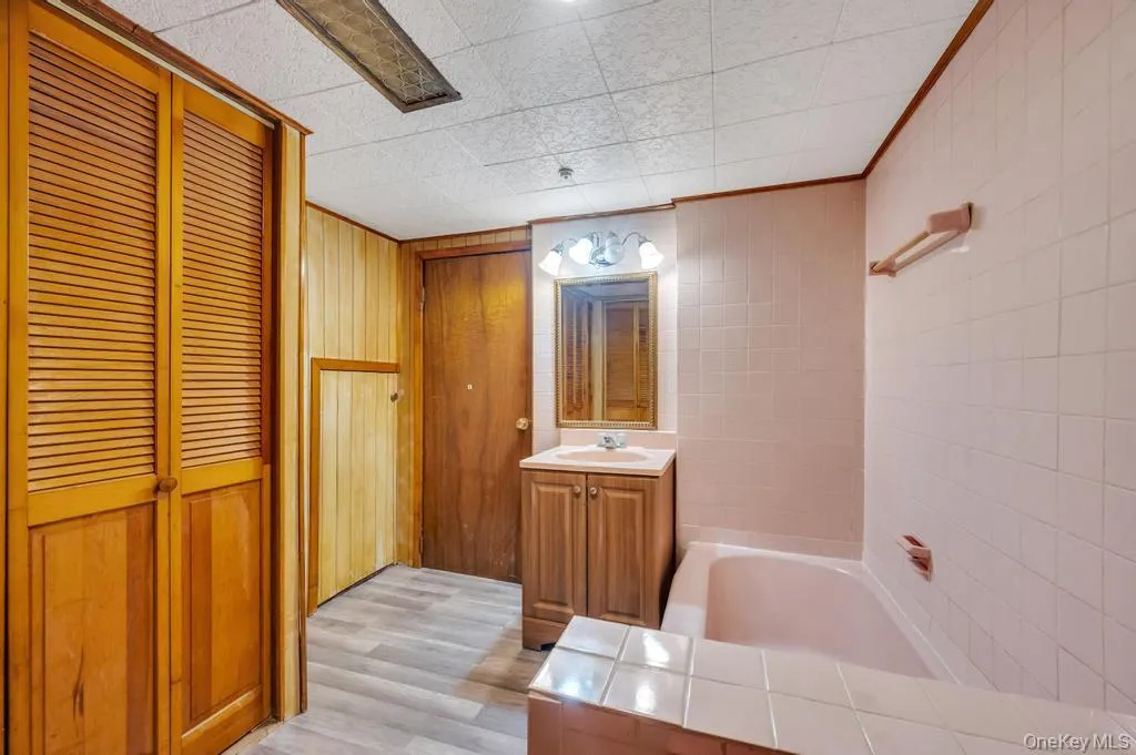 13715 169th Street, New York, NY, 4 Bedrooms Bedrooms, 8 Rooms Rooms,3 BathroomsBathrooms,Residential,For Rent,169th,0,1013059 13715 169th Street, New York, NY, 4 Bedrooms Bedrooms, 8 Rooms Rooms,3 BathroomsBathrooms,Residential,For Rent,169th,0,1013059