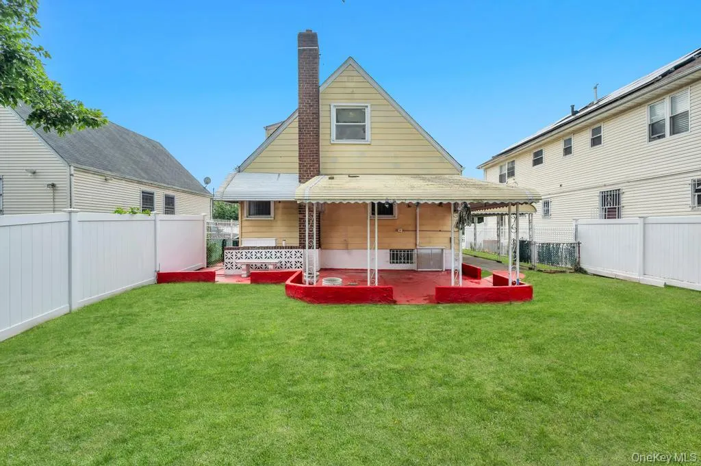 13715 169th Street, New York, NY, 4 Bedrooms Bedrooms, 8 Rooms Rooms,3 BathroomsBathrooms,Residential,For Rent,169th,0,1013059 13715 169th Street, New York, NY, 4 Bedrooms Bedrooms, 8 Rooms Rooms,3 BathroomsBathrooms,Residential,For Rent,169th,0,1013059