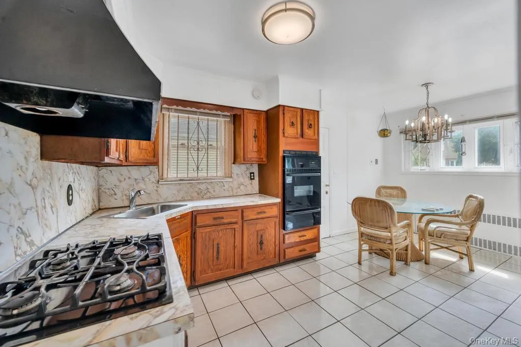 13715 169th Street, New York, NY, 4 Bedrooms Bedrooms, 8 Rooms Rooms,3 BathroomsBathrooms,Residential,For Rent,169th,0,1013059 13715 169th Street, New York, NY, 4 Bedrooms Bedrooms, 8 Rooms Rooms,3 BathroomsBathrooms,Residential,For Rent,169th,0,1013059