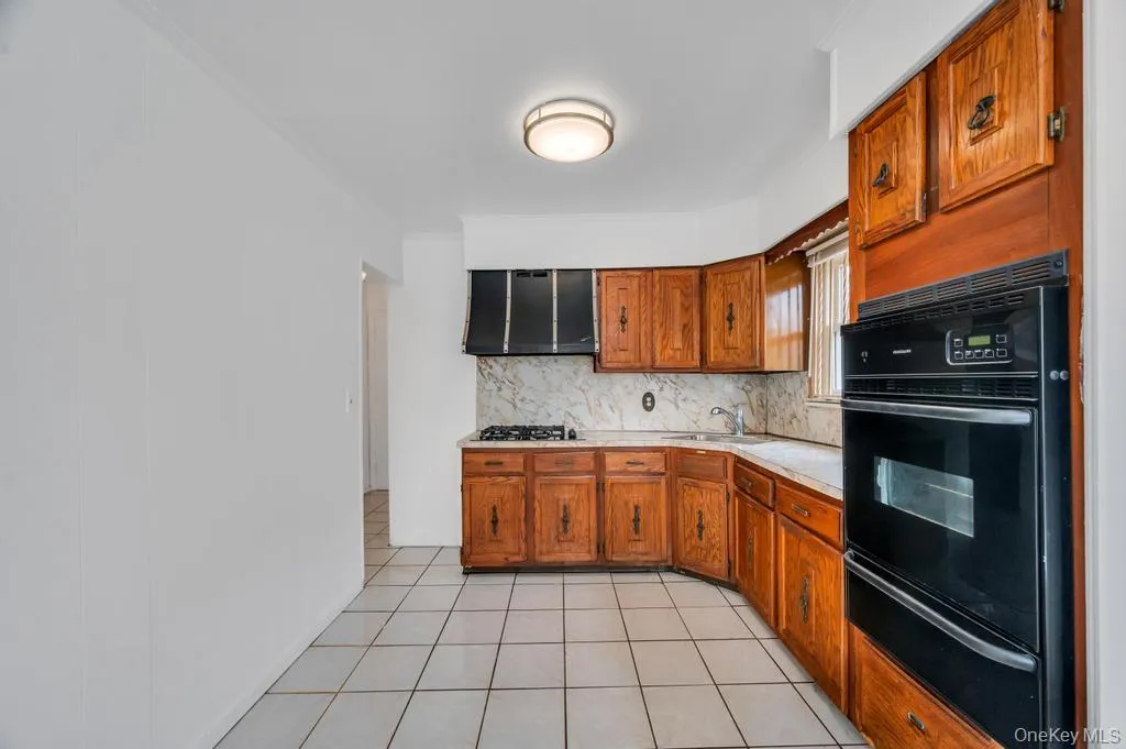 13715 169th Street, New York, NY, 4 Bedrooms Bedrooms, 8 Rooms Rooms,3 BathroomsBathrooms,Residential,For Rent,169th,0,1013059 13715 169th Street, New York, NY, 4 Bedrooms Bedrooms, 8 Rooms Rooms,3 BathroomsBathrooms,Residential,For Rent,169th,0,1013059